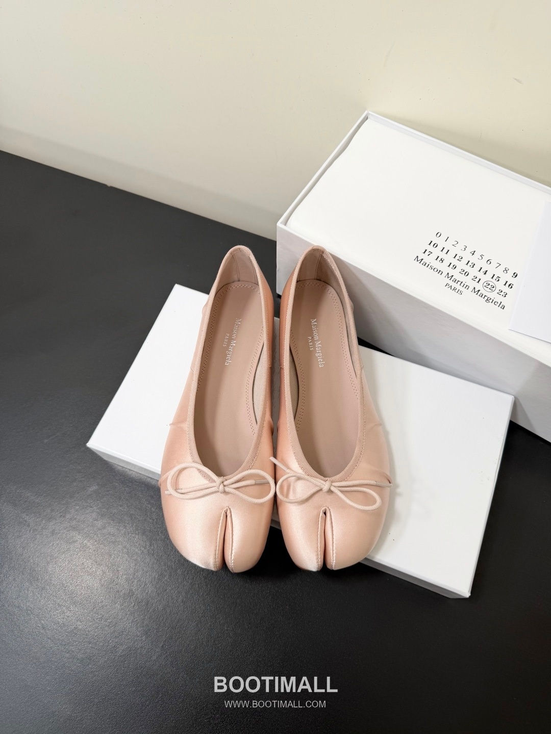 Maison Margiela MM6 Tabi Silk Leather Split Toe Ballet Flats 메종 마르지엘라 MM6 타비 실크 레더 스플릿토 발레 플랫 슈즈 10