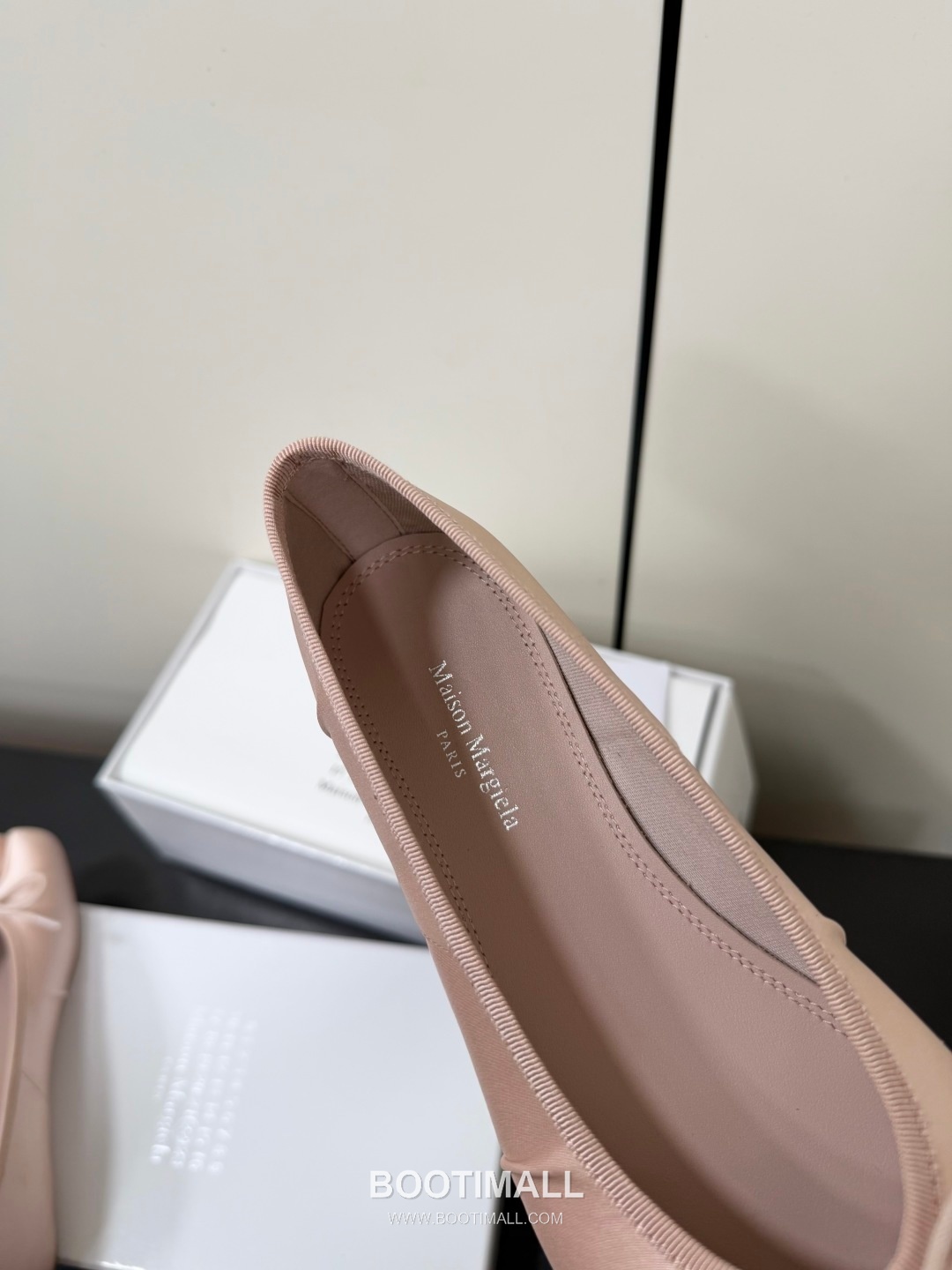 Maison Margiela MM6 Tabi Silk Leather Split Toe Ballet Flats 메종 마르지엘라 MM6 타비 실크 레더 스플릿토 발레 플랫 슈즈 16