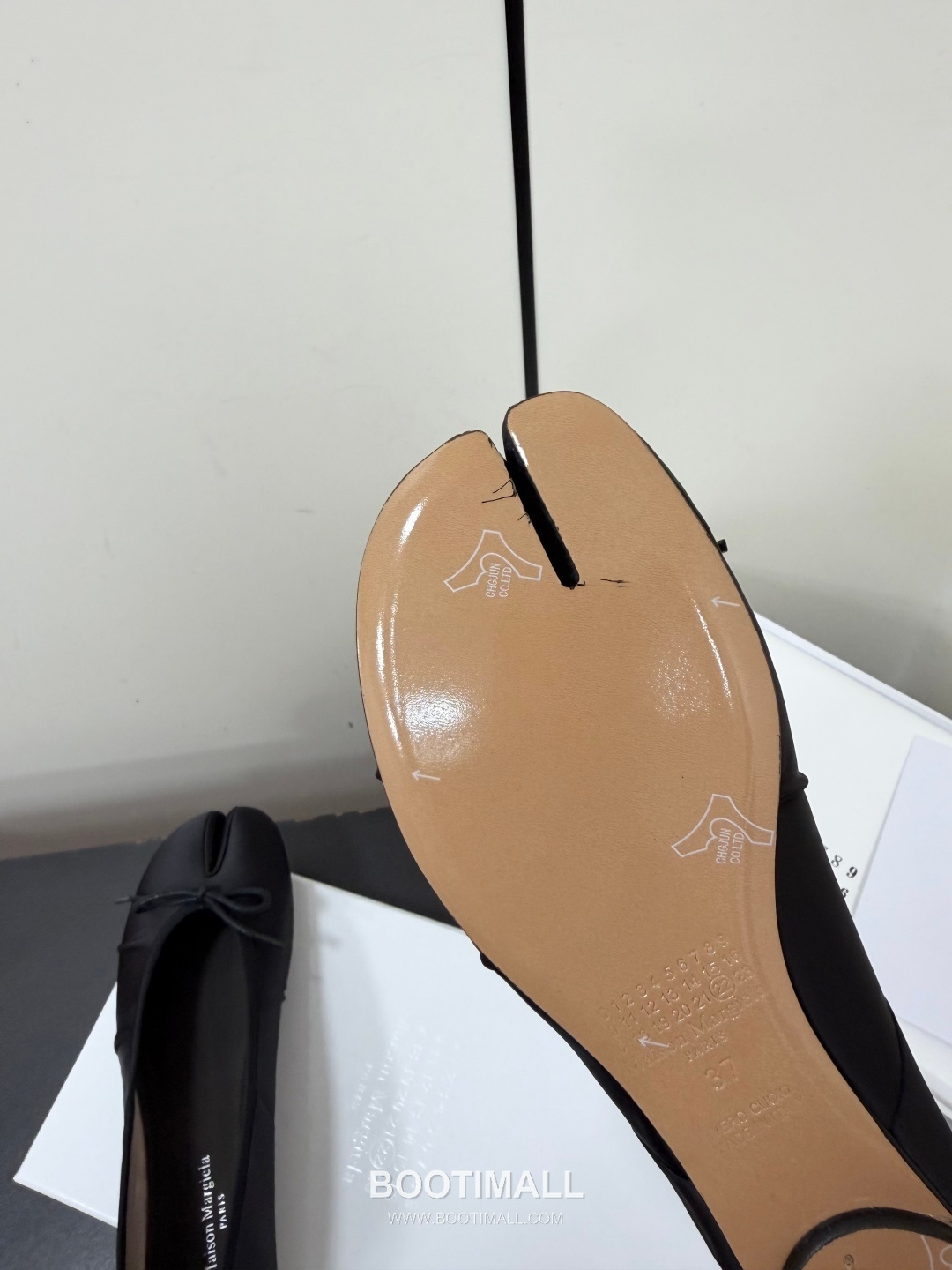 Maison Margiela MM6 Tabi Silk Leather Split Toe Ballet Flats 메종 마르지엘라 MM6 타비 실크 레더 스플릿토 발레 플랫 슈즈 9