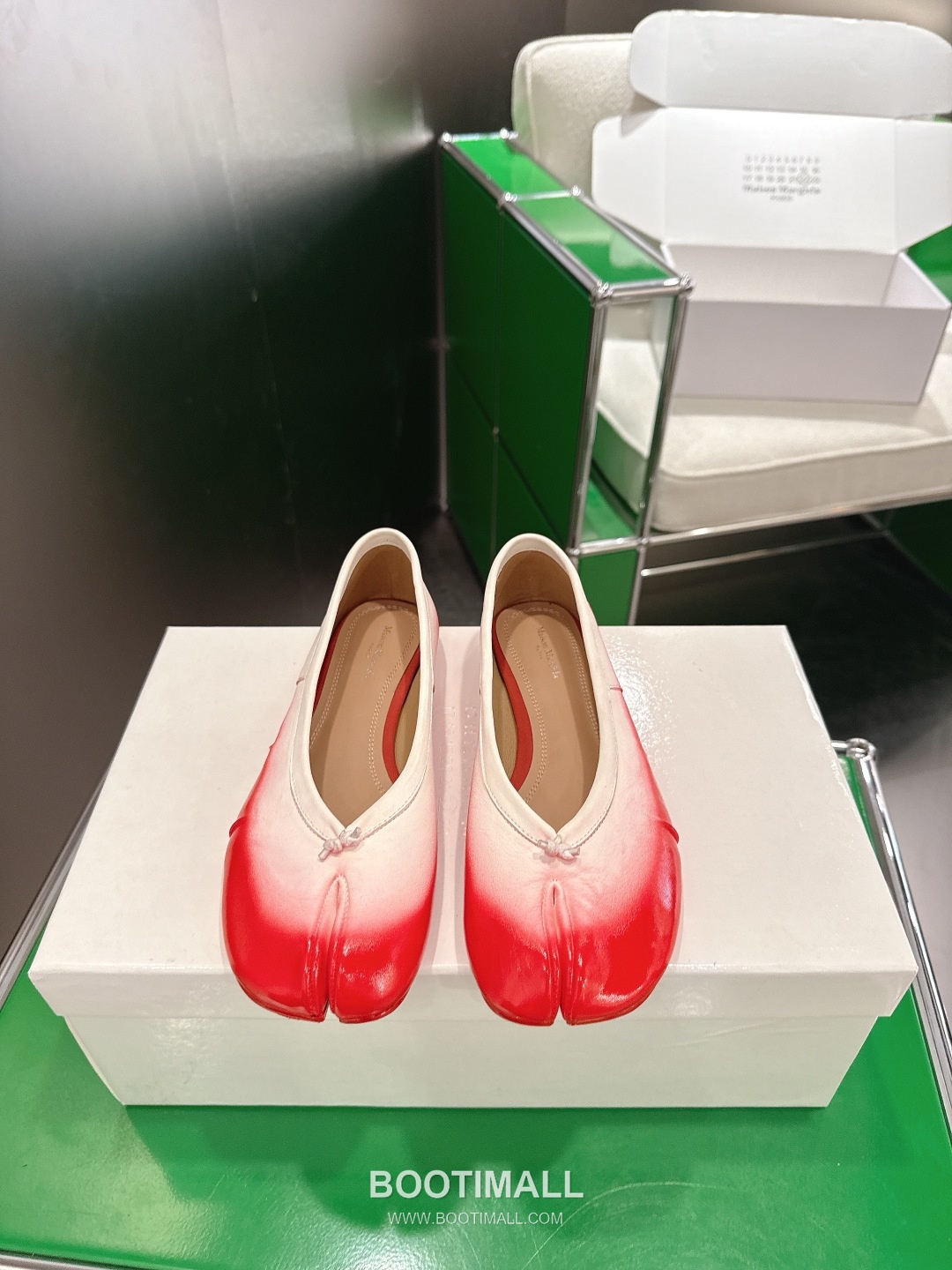 Maison Margiela Tabi Suede Leather Split Toe Ballet Flats 메종 마르지엘라 타비 스웨이드 레더 스플릿토 발레 플랫 슈즈 1