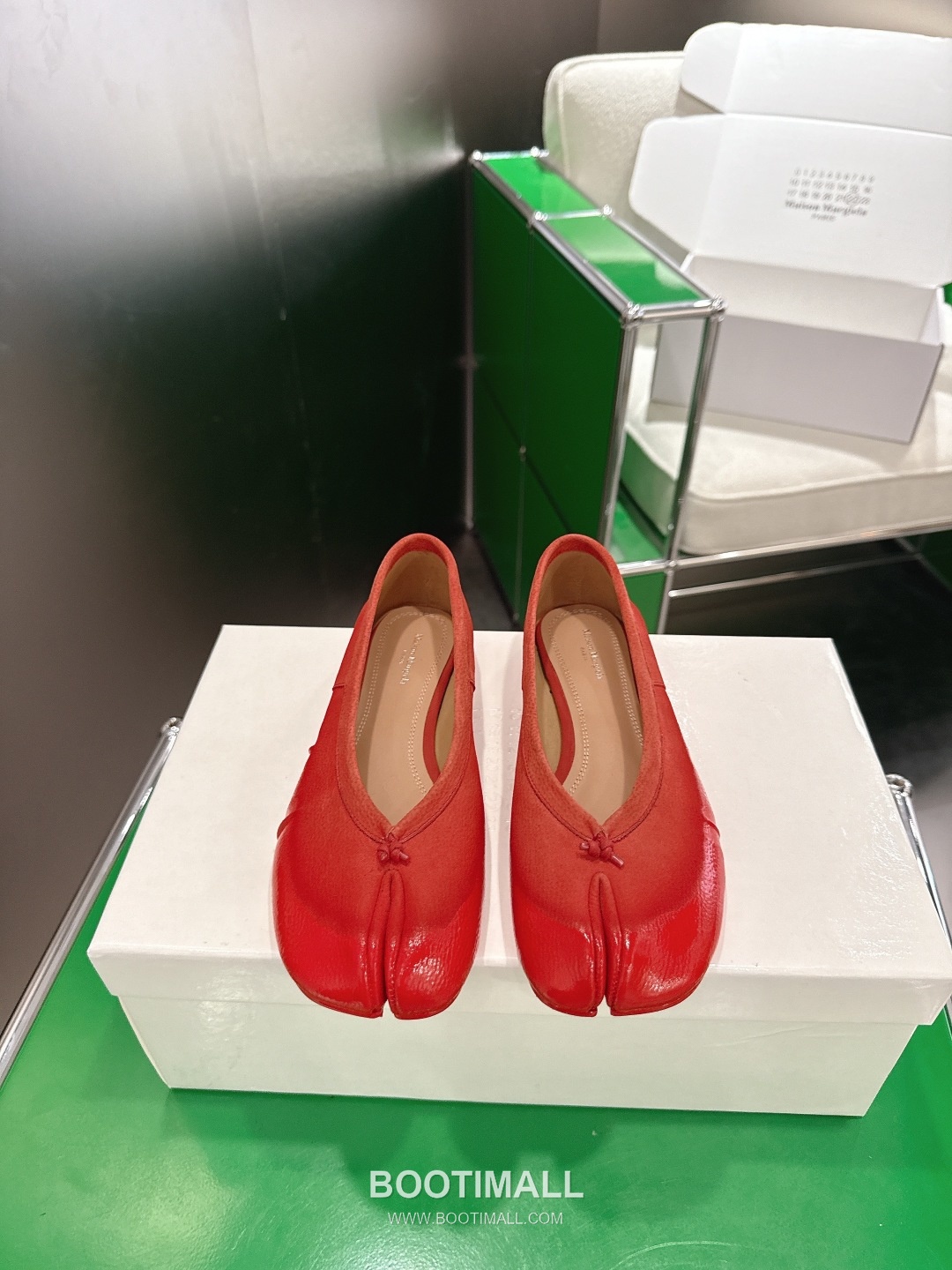 Maison Margiela Tabi Suede Leather Split Toe Ballet Flats 메종 마르지엘라 타비 스웨이드 레더 스플릿토 발레 플랫 슈즈 1