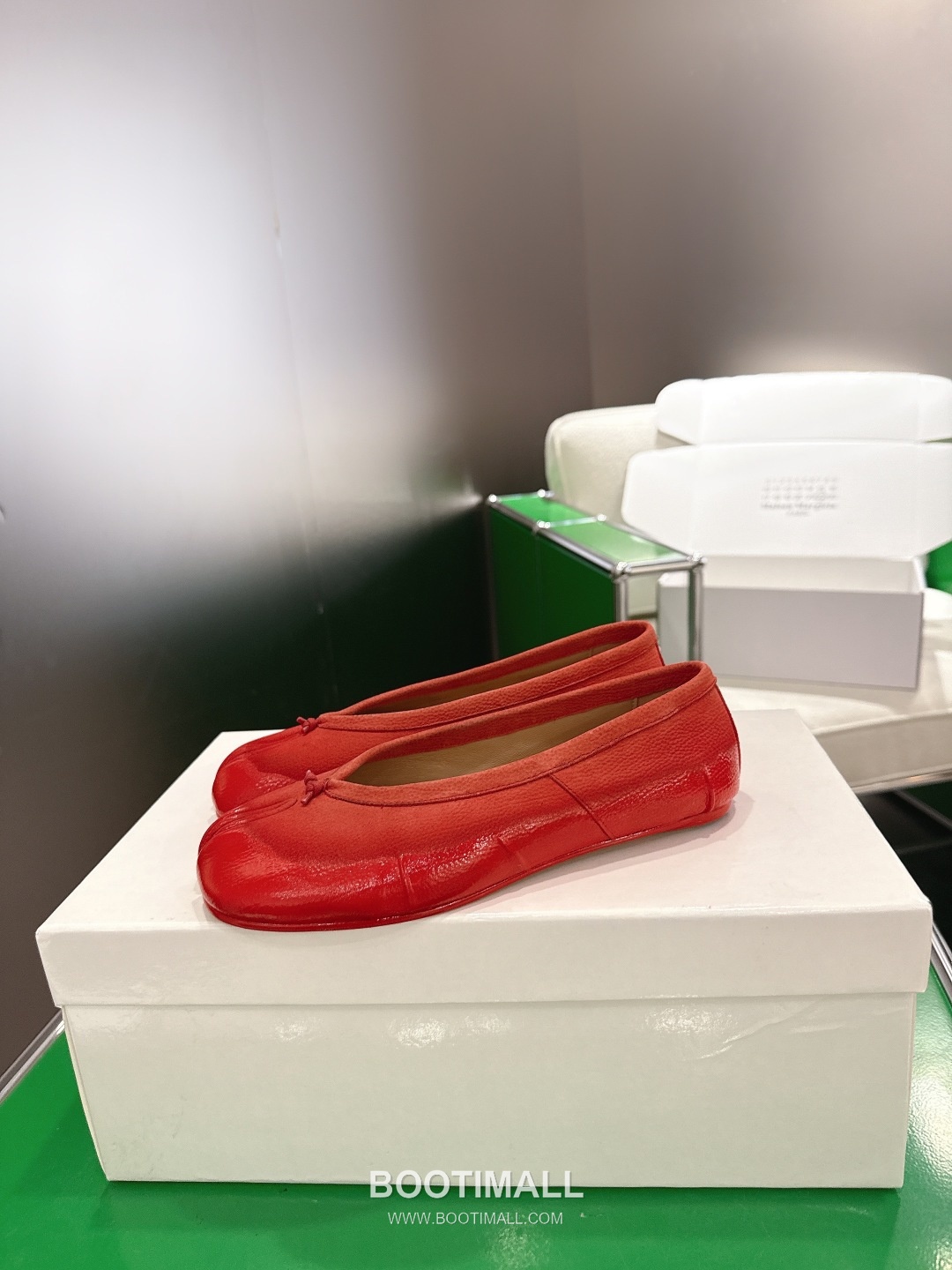 Maison Margiela Tabi Suede Leather Split Toe Ballet Flats 메종 마르지엘라 타비 스웨이드 레더 스플릿토 발레 플랫 슈즈 2