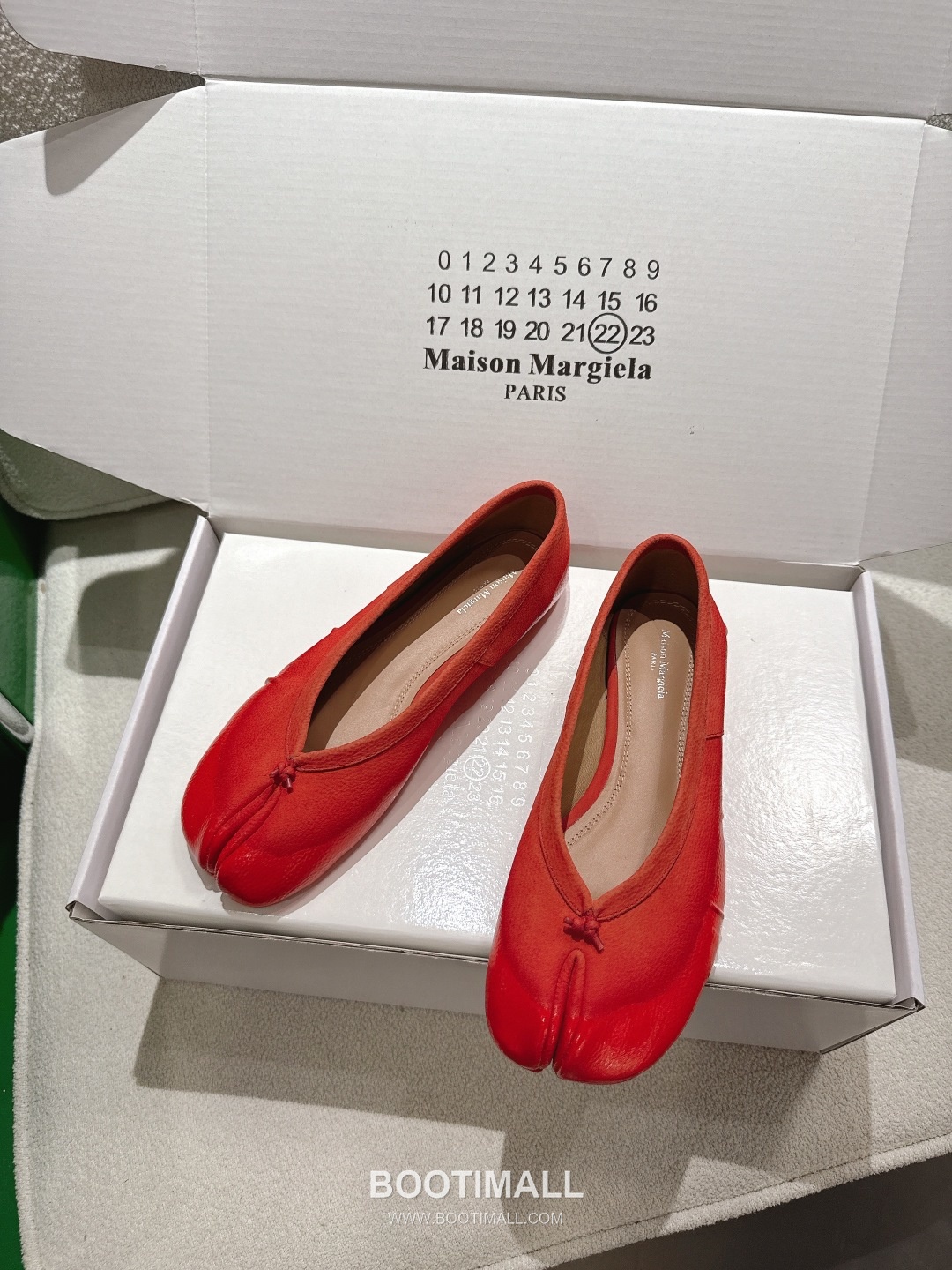 Maison Margiela Tabi Suede Leather Split Toe Ballet Flats 메종 마르지엘라 타비 스웨이드 레더 스플릿토 발레 플랫 슈즈 3