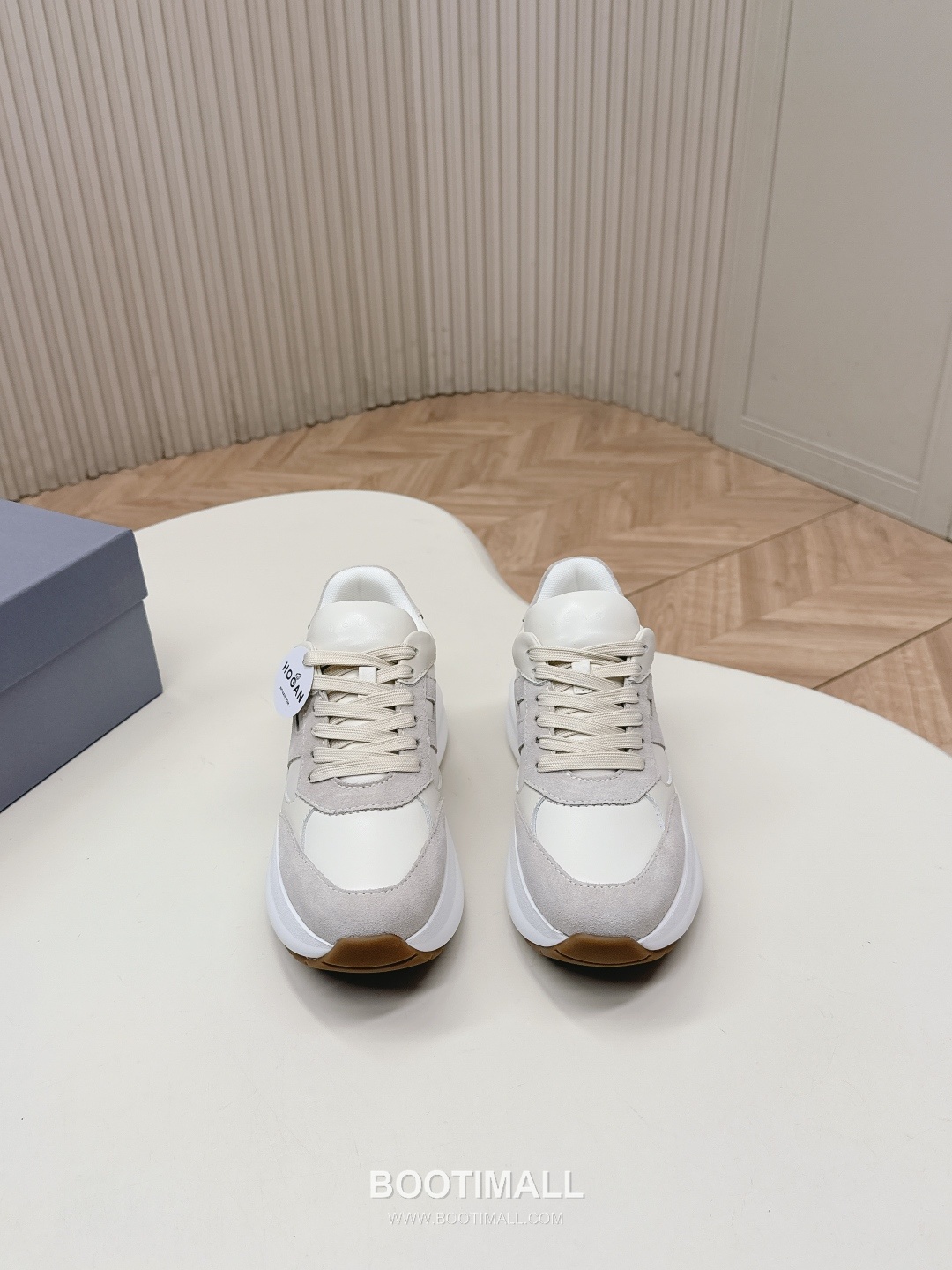 HOGAN Interactive Leather Chunky Sole Runner Sneakers 호간 인터랙티브 레더 청키솔 러너 스니커즈 1