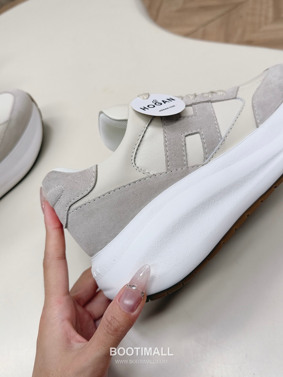 HOGAN Interactive Leather Chunky Sole Runner Sneakers 호간 인터랙티브 레더 청키솔 러너 스니커즈 8