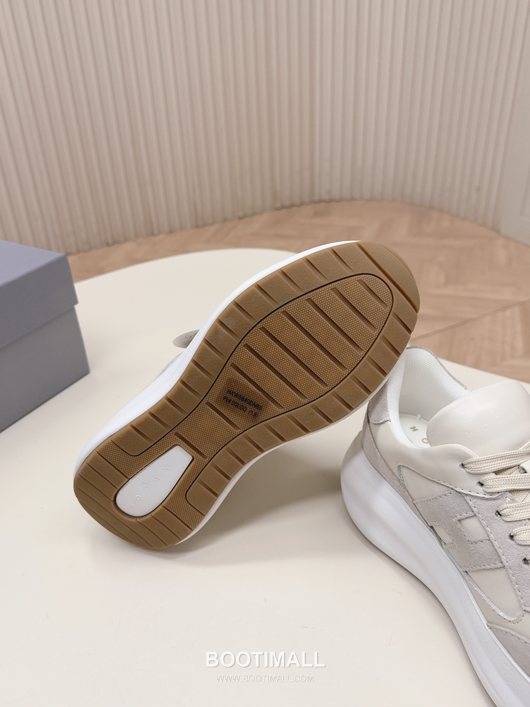 HOGAN Interactive Leather Chunky Sole Runner Sneakers 호간 인터랙티브 레더 청키솔 러너 스니커즈 9