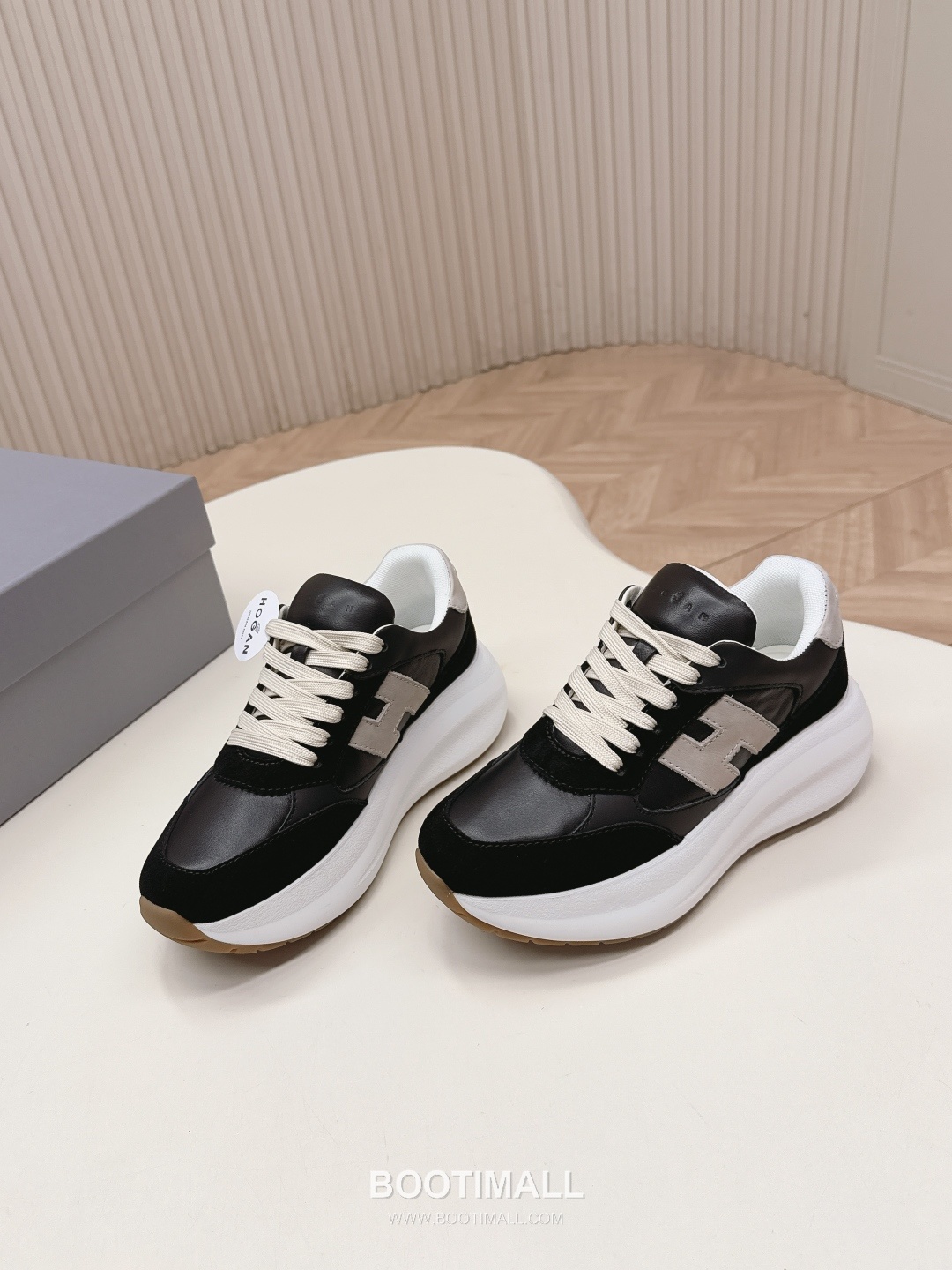 HOGAN Interactive Leather Chunky Sole Runner Sneakers 호간 인터랙티브 레더 청키솔 러너 스니커즈 3