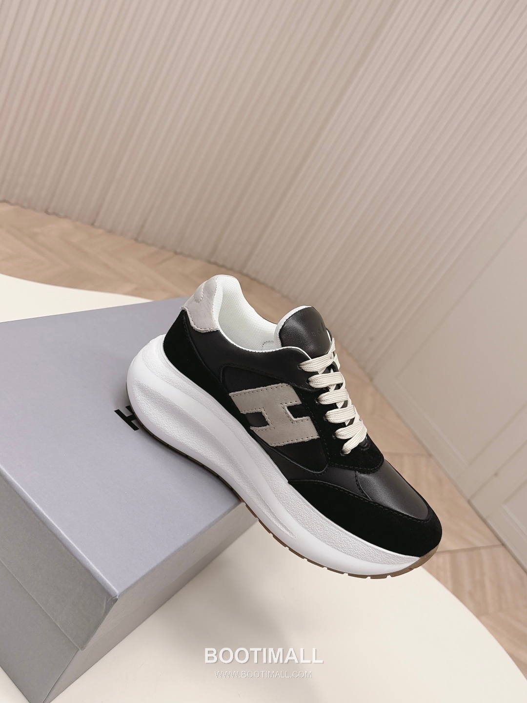 HOGAN Interactive Leather Chunky Sole Runner Sneakers 호간 인터랙티브 레더 청키솔 러너 스니커즈 7