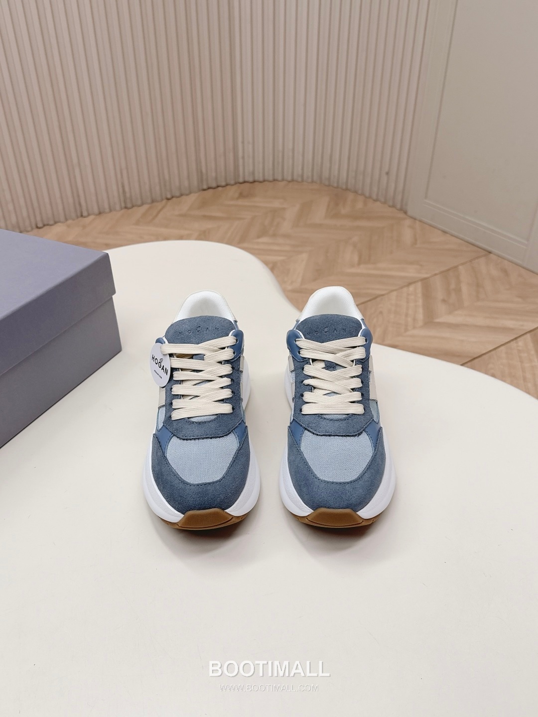 HOGAN Interactive Leather Chunky Sole Runner Sneakers 호간 인터랙티브 레더 청키솔 러너 스니커즈 1