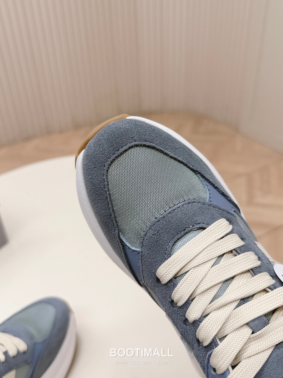 HOGAN Interactive Leather Chunky Sole Runner Sneakers 호간 인터랙티브 레더 청키솔 러너 스니커즈 3