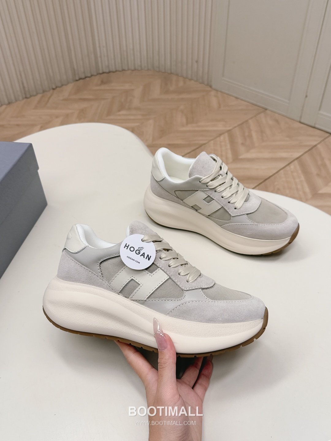 HOGAN Interactive Leather Chunky Sole Runner Sneakers 호간 인터랙티브 레더 청키솔 러너 스니커즈 2