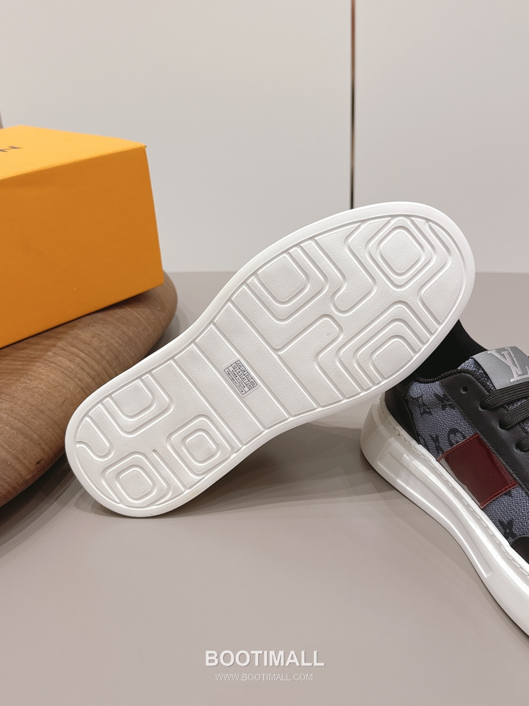 Louis Vuitton Trainer Leather Fabric Chunky Sole Sneakers 루이비통 트레이너 레더 패브릭 청키솔 스니커즈 9