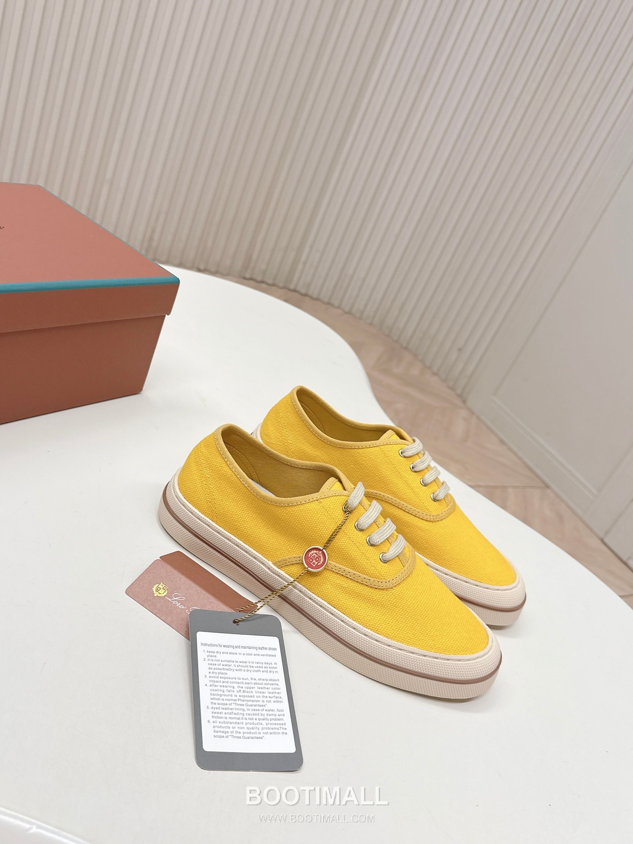 Loro Piana Canvas Low Top Sneakers 로로피아나 캔버스 로우탑 스니커즈 2