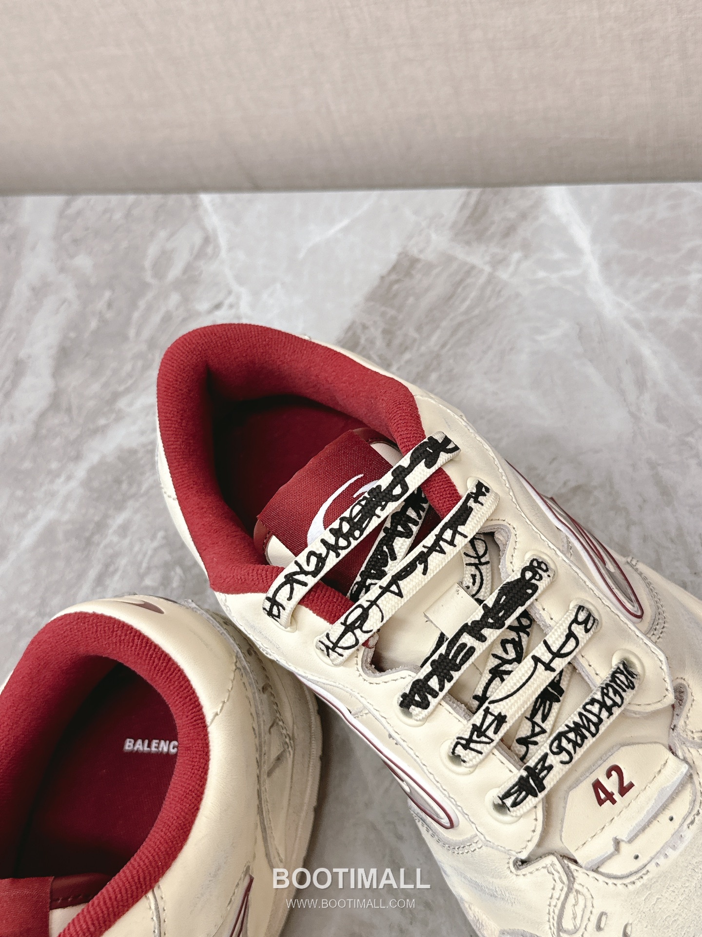 Balenciaga Hamptons Leather Distressed Chunky Sneakers 발렌시아가 햄튼스 레더 디스트레스드 청키 스니커즈 6