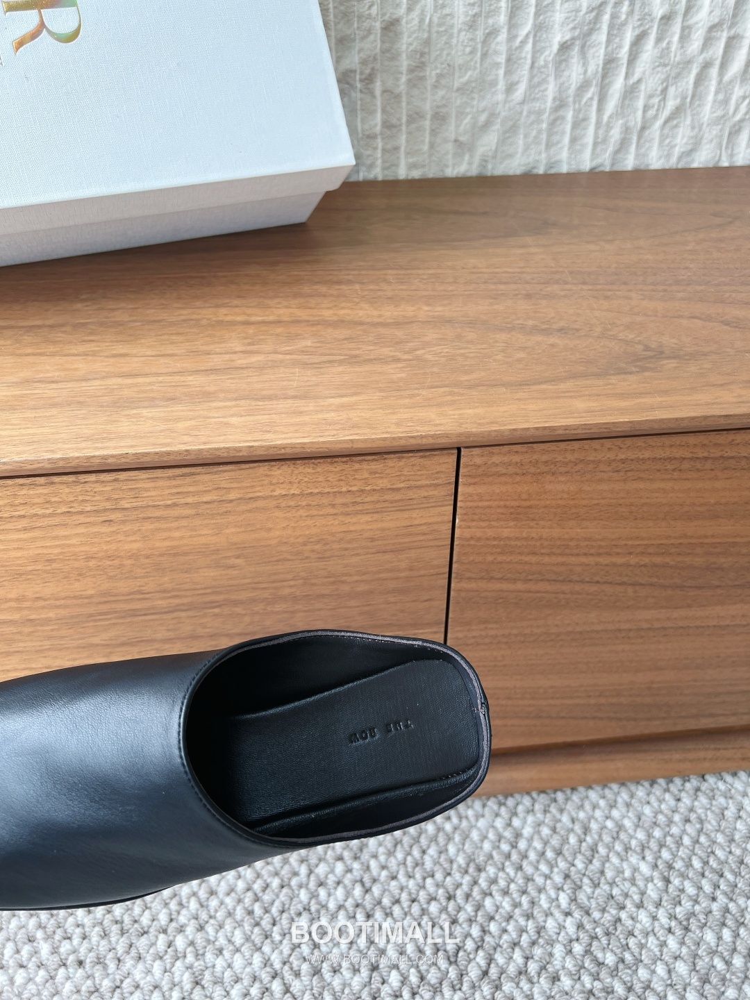 The Row Leather Suede Open Back Mule Flats 더로우 레더 스웨이드 오픈백 뮬 플랫 슈즈 8