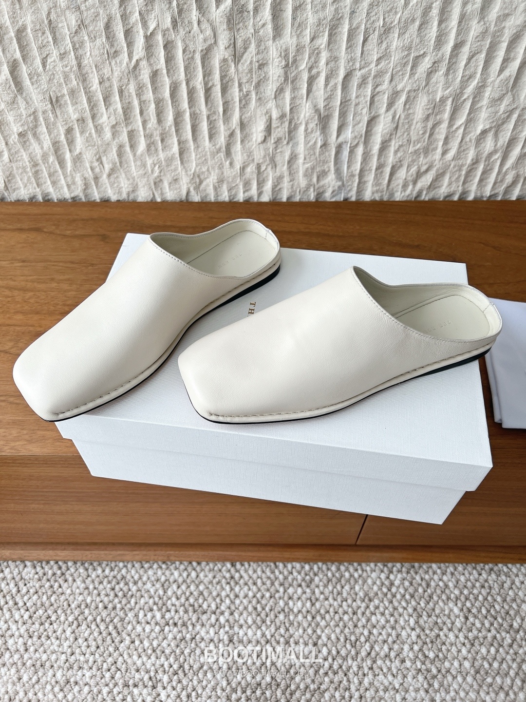 The Row Leather Suede Open Back Mule Flats 더로우 레더 스웨이드 오픈백 뮬 플랫 슈즈 3