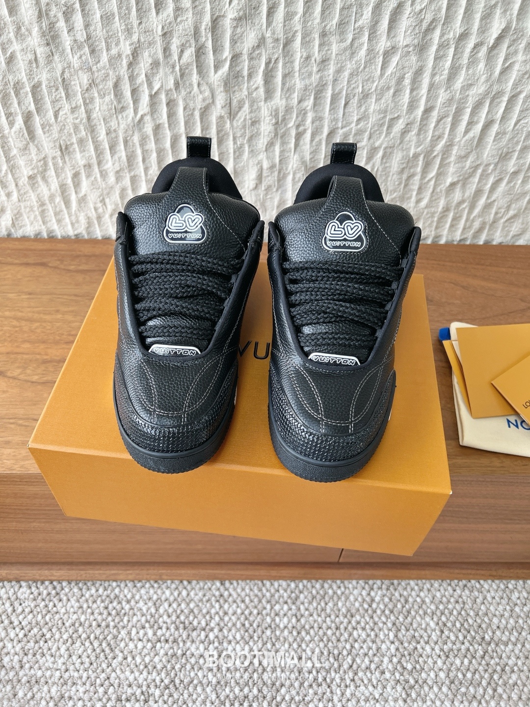 Louis Vuitton LV Skate Suede Leather Mesh Chunky Sneakers 루이비통 LV 스케이트 스웨이드 레더 메쉬 청키 스니커즈 1