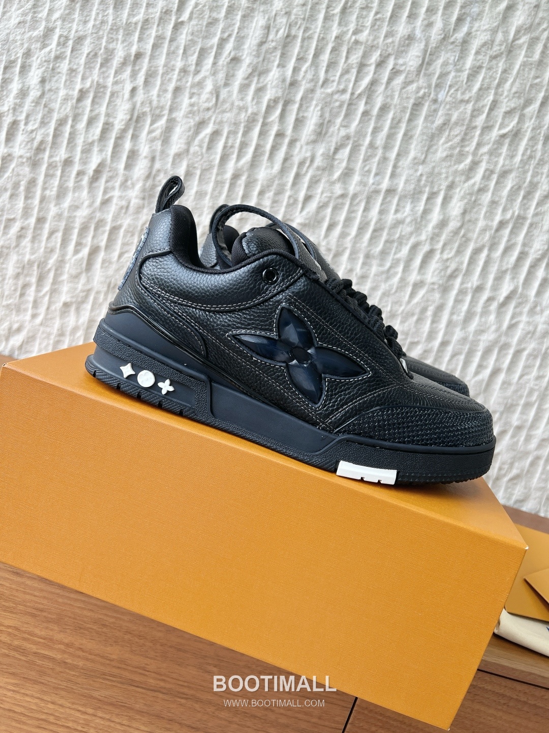 Louis Vuitton LV Skate Suede Leather Mesh Chunky Sneakers 루이비통 LV 스케이트 스웨이드 레더 메쉬 청키 스니커즈 4