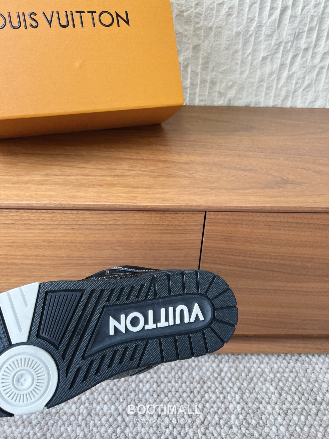 Louis Vuitton LV Skate Suede Leather Mesh Chunky Sneakers 루이비통 LV 스케이트 스웨이드 레더 메쉬 청키 스니커즈 9