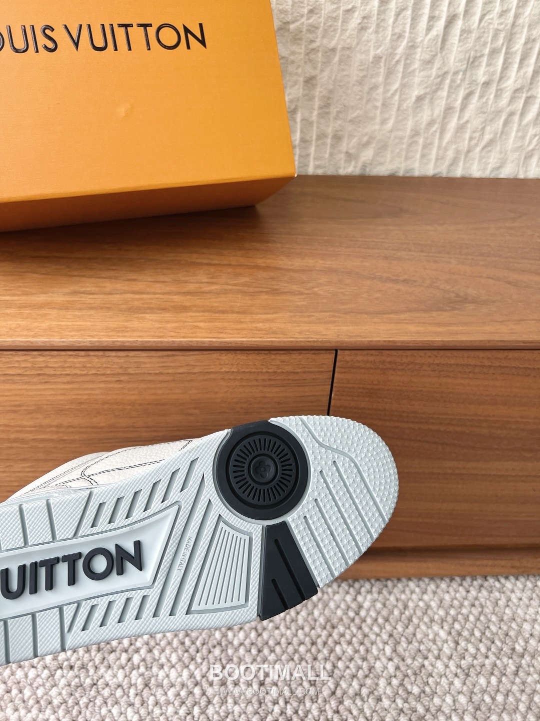 Louis Vuitton LV Skate Suede Leather Mesh Chunky Sneakers 루이비통 LV 스케이트 스웨이드 레더 메쉬 청키 스니커즈 9