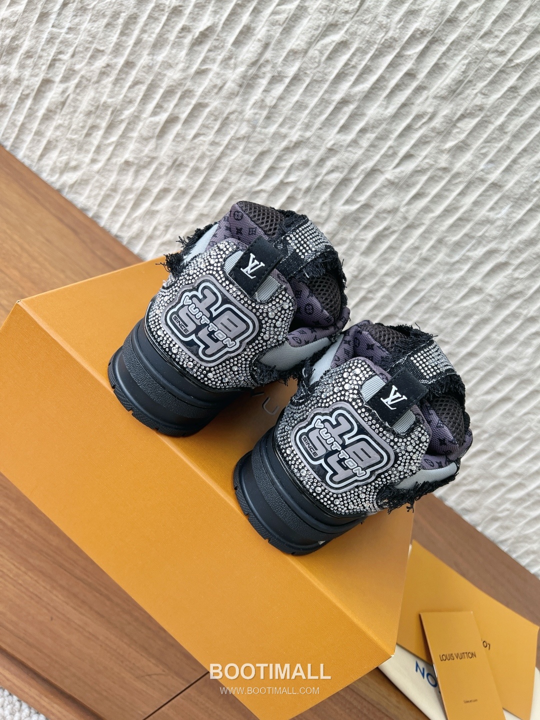 Louis Vuitton LV Skate Suede Leather Mesh Chunky Sneakers 루이비통 LV 스케이트 스웨이드 레더 메쉬 청키 스니커즈 5