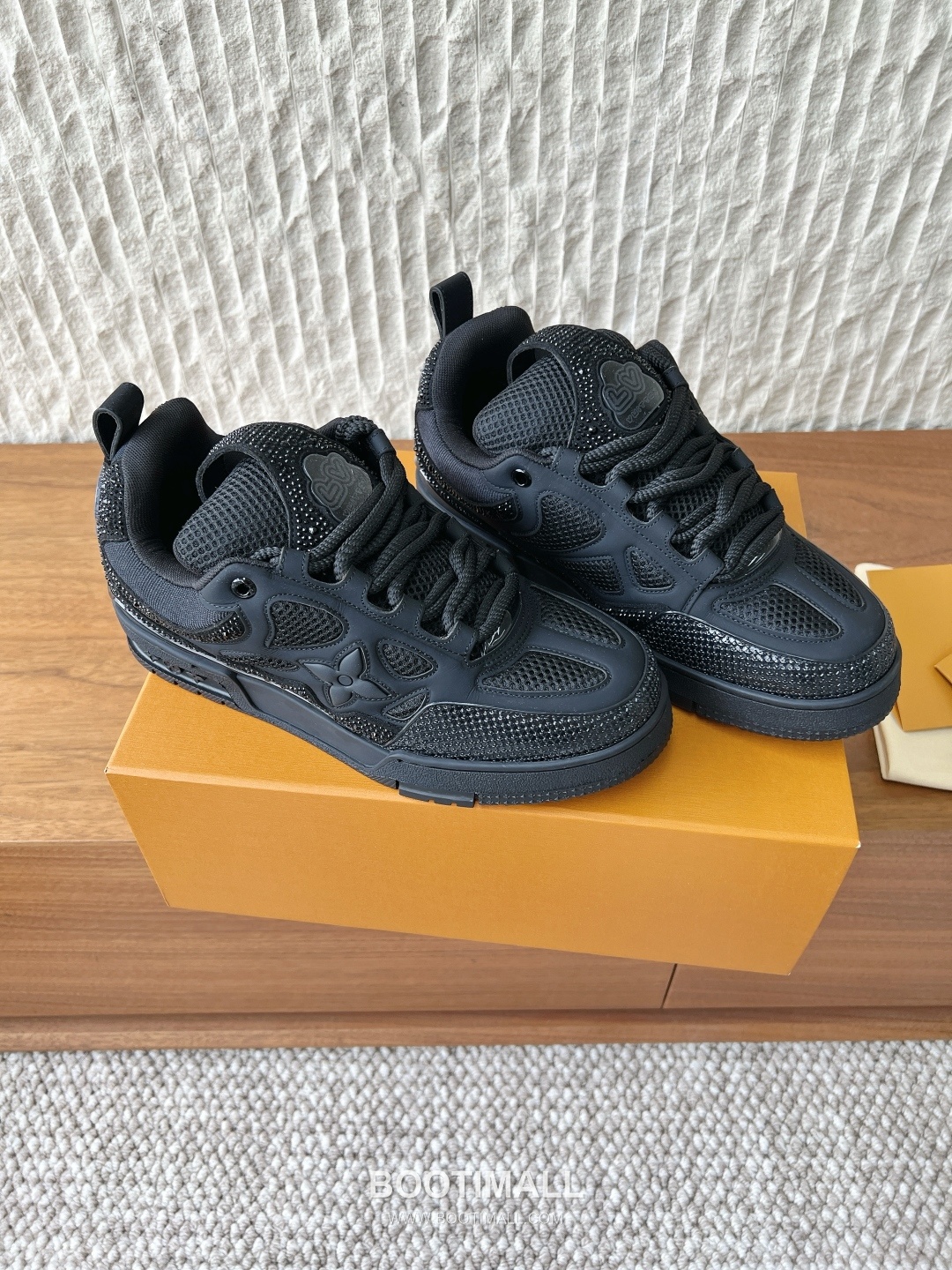 Louis Vuitton LV Skate Suede Leather Mesh Chunky Sneakers 루이비통 LV 스케이트 스웨이드 레더 메쉬 청키 스니커즈 2