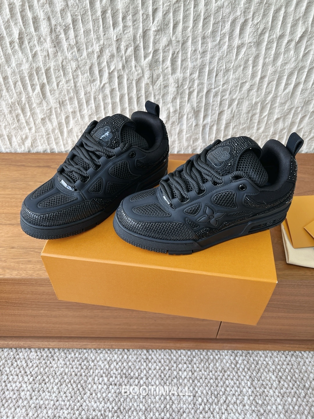 Louis Vuitton LV Skate Suede Leather Mesh Chunky Sneakers 루이비통 LV 스케이트 스웨이드 레더 메쉬 청키 스니커즈 3