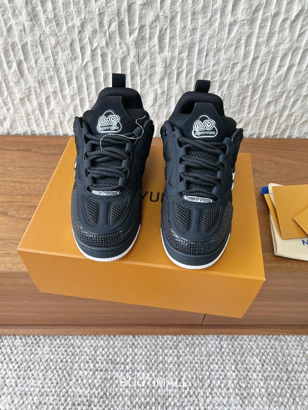 Louis Vuitton LV Skate Suede Leather Mesh Chunky Sneakers 루이비통 LV 스케이트 스웨이드 레더 메쉬 청키 스니커즈 1