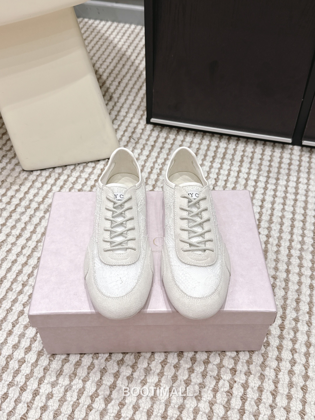 Jimmy Choo Diamond Leather Lace Chunky Sole Sneakers 지미추 다이아몬드 레더 레이스 청키솔 스니커즈 1