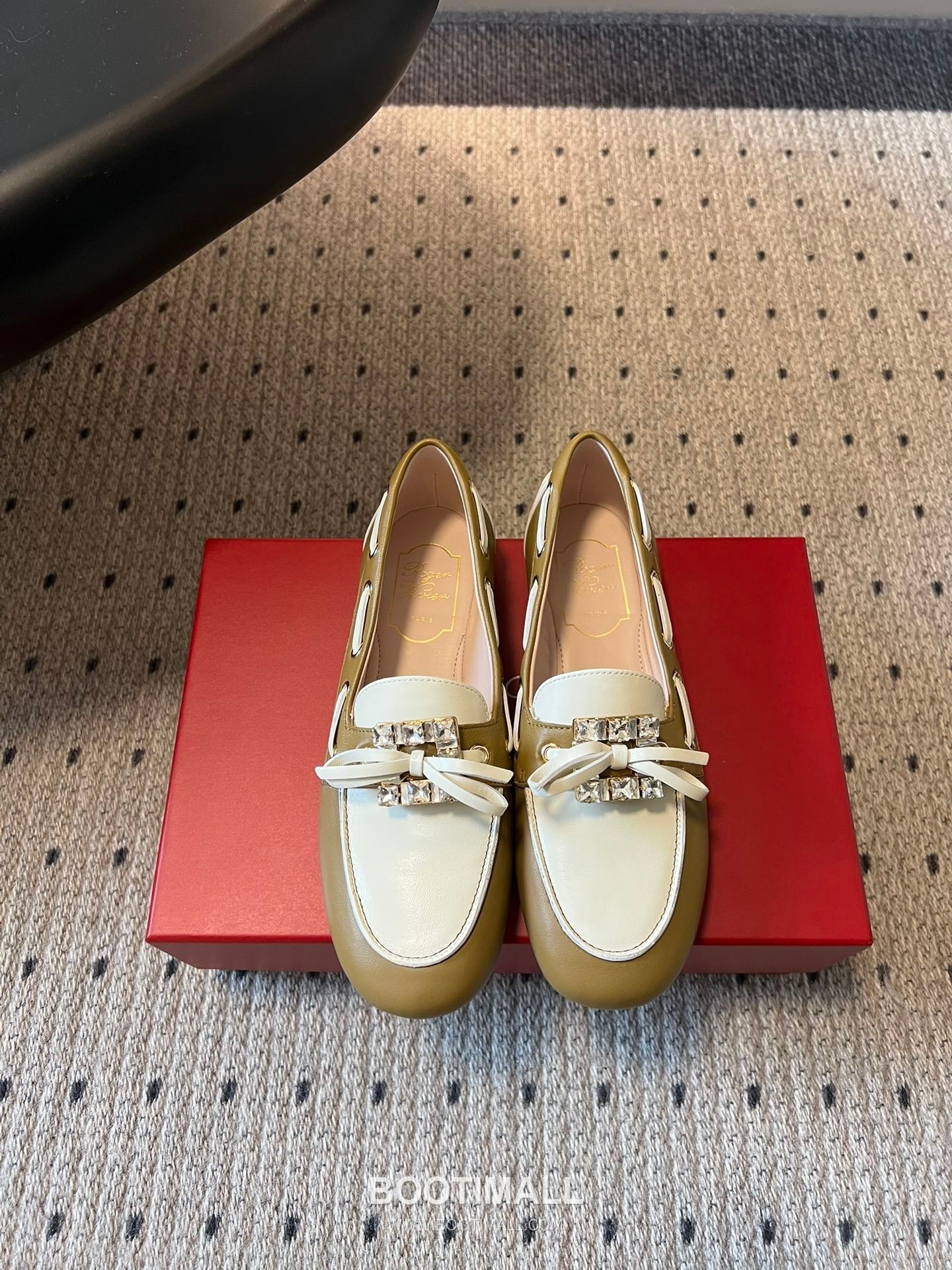Roger Vivier Belle Vivier Leather Suede Crystal Buckle Loafer Shoes 로저 비비에 벨 비비에 레더 스웨이드 크리스탈 버클 로퍼 슈즈 9