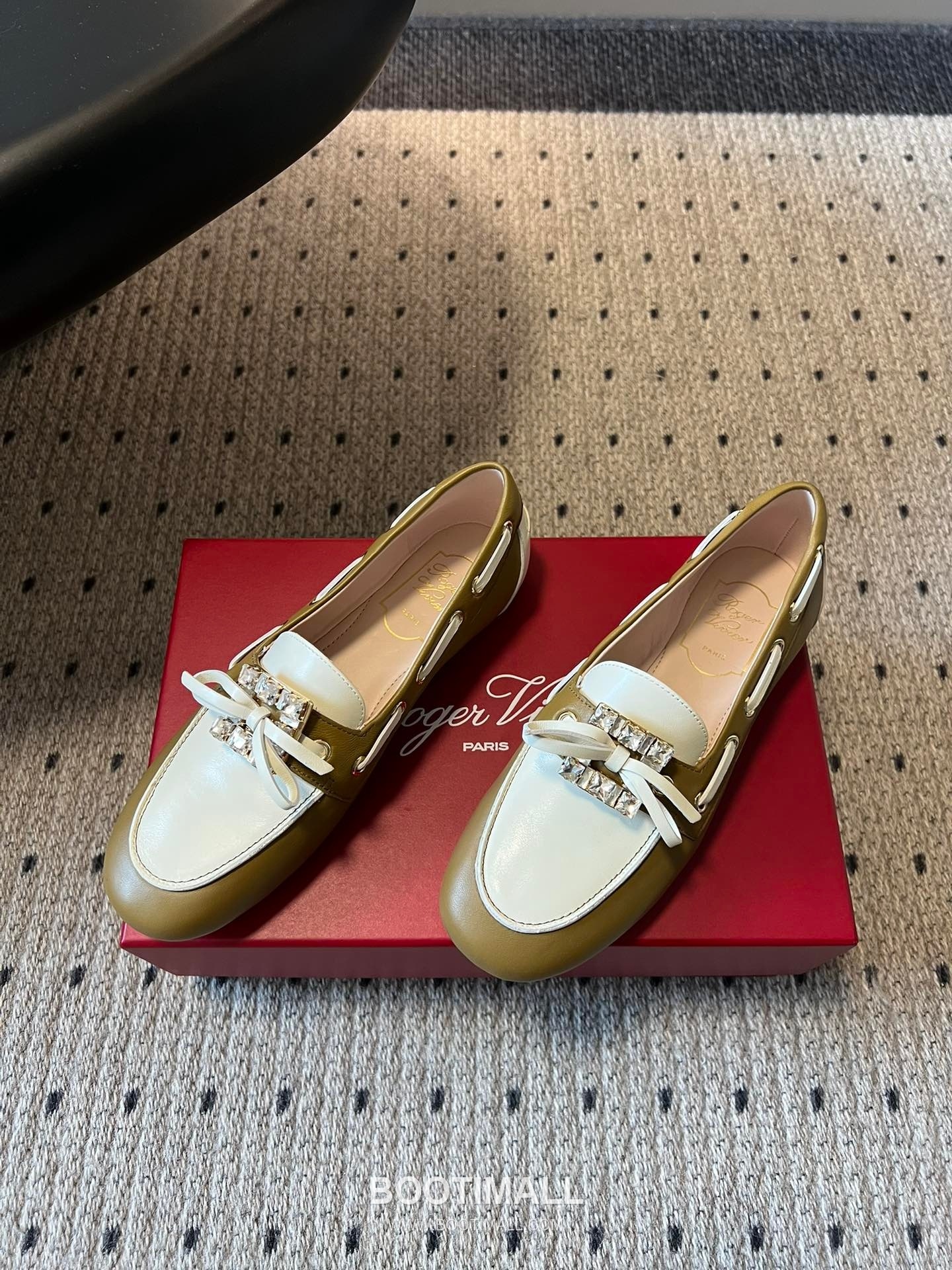 Roger Vivier Belle Vivier Leather Suede Crystal Buckle Loafer Shoes 로저 비비에 벨 비비에 레더 스웨이드 크리스탈 버클 로퍼 슈즈 10