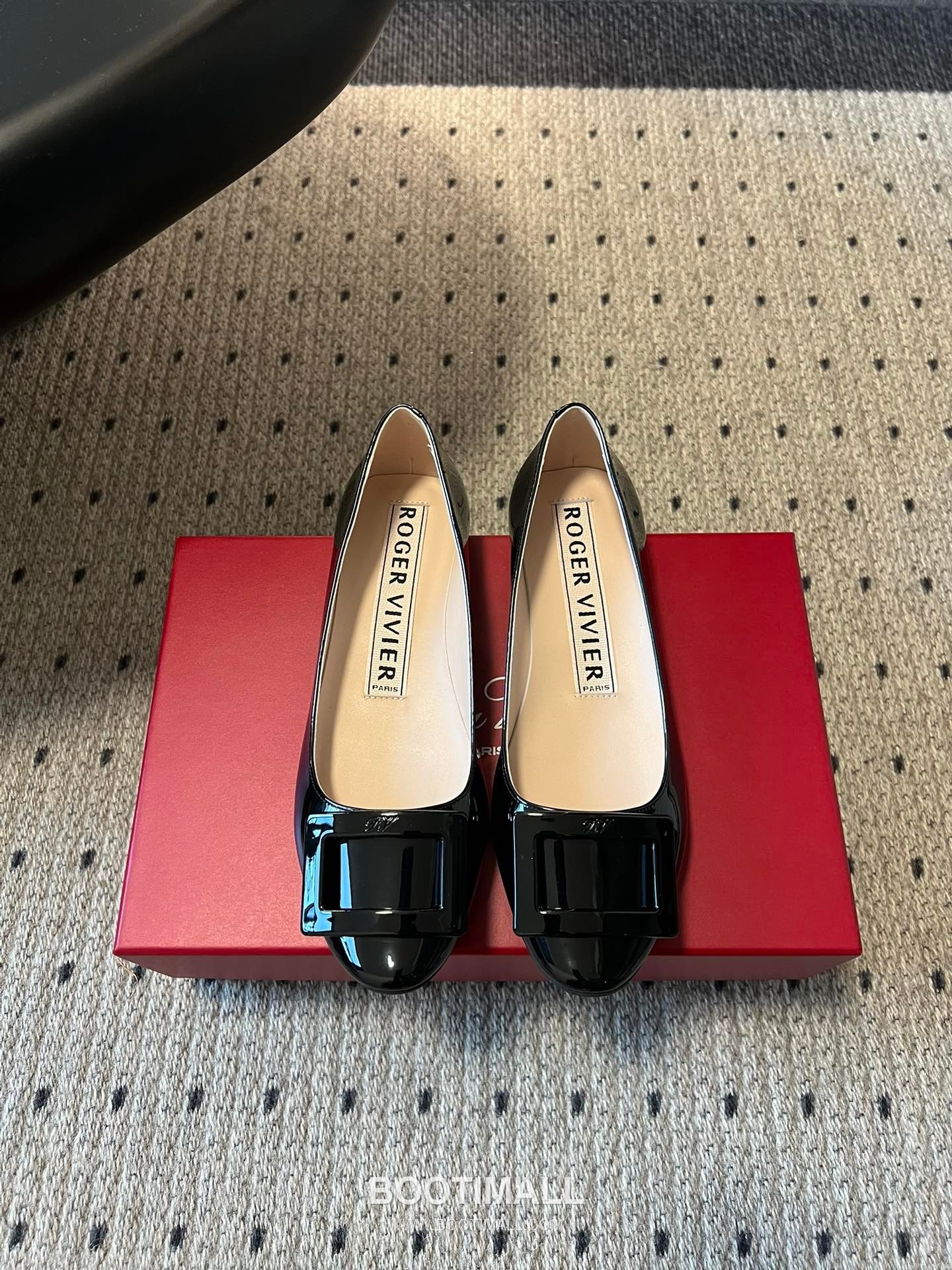 Roger Vivier Belle Vivier Patent Leather Metal Buckle Ballet Flats 로저 비비에 벨 비비에 페이턴트 레더 메탈 버클 발레 플랫 슈즈 10
