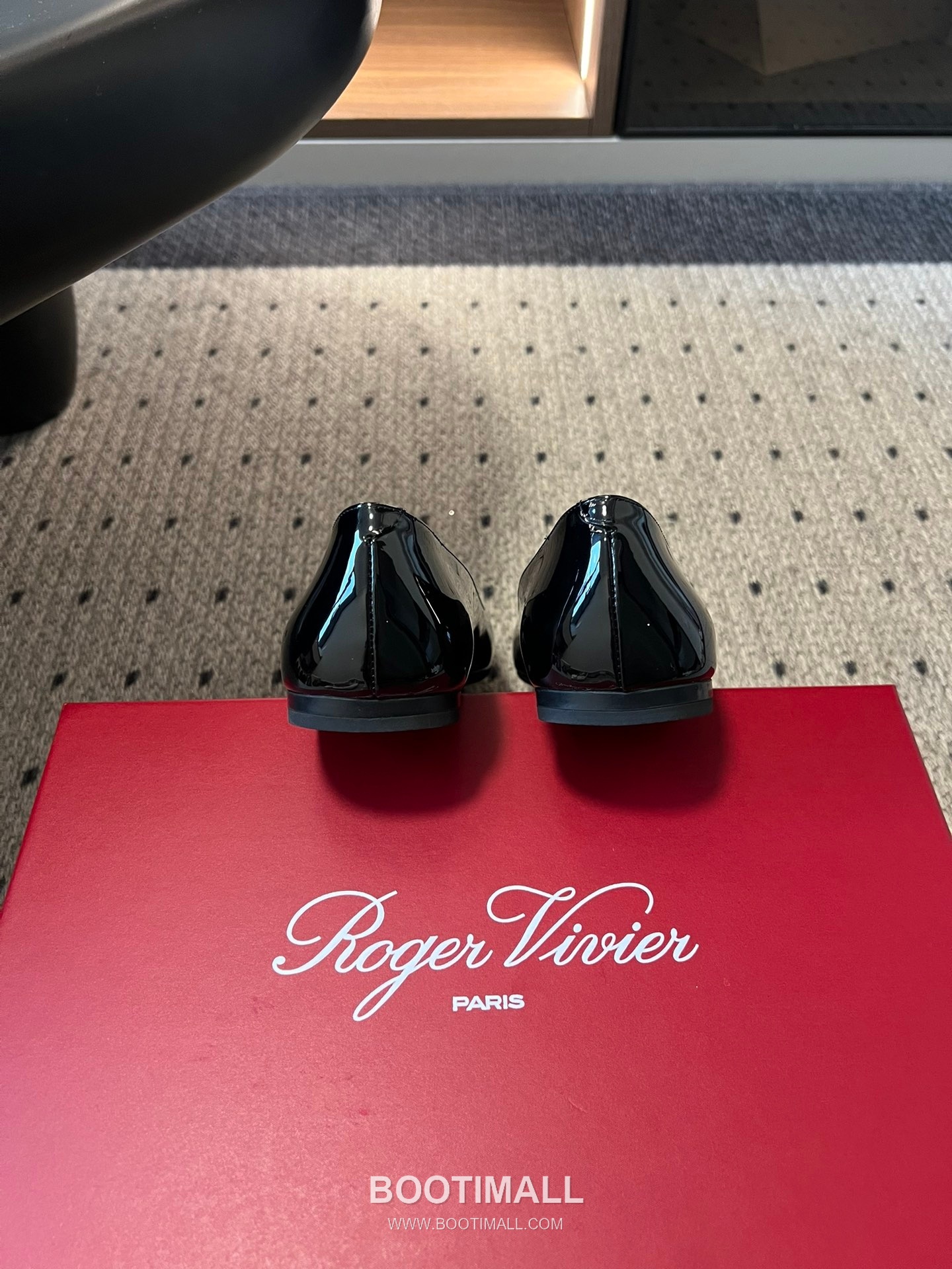 Roger Vivier Belle Vivier Patent Leather Metal Buckle Ballet Flats 로저 비비에 벨 비비에 페이턴트 레더 메탈 버클 발레 플랫 슈즈 18
