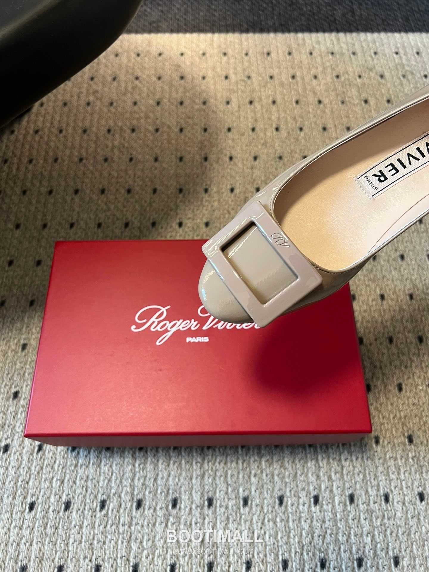 Roger Vivier Belle Vivier Patent Leather Metal Buckle Ballet Flats 로저 비비에 벨 비비에 페이턴트 레더 메탈 버클 발레 플랫 슈즈 7