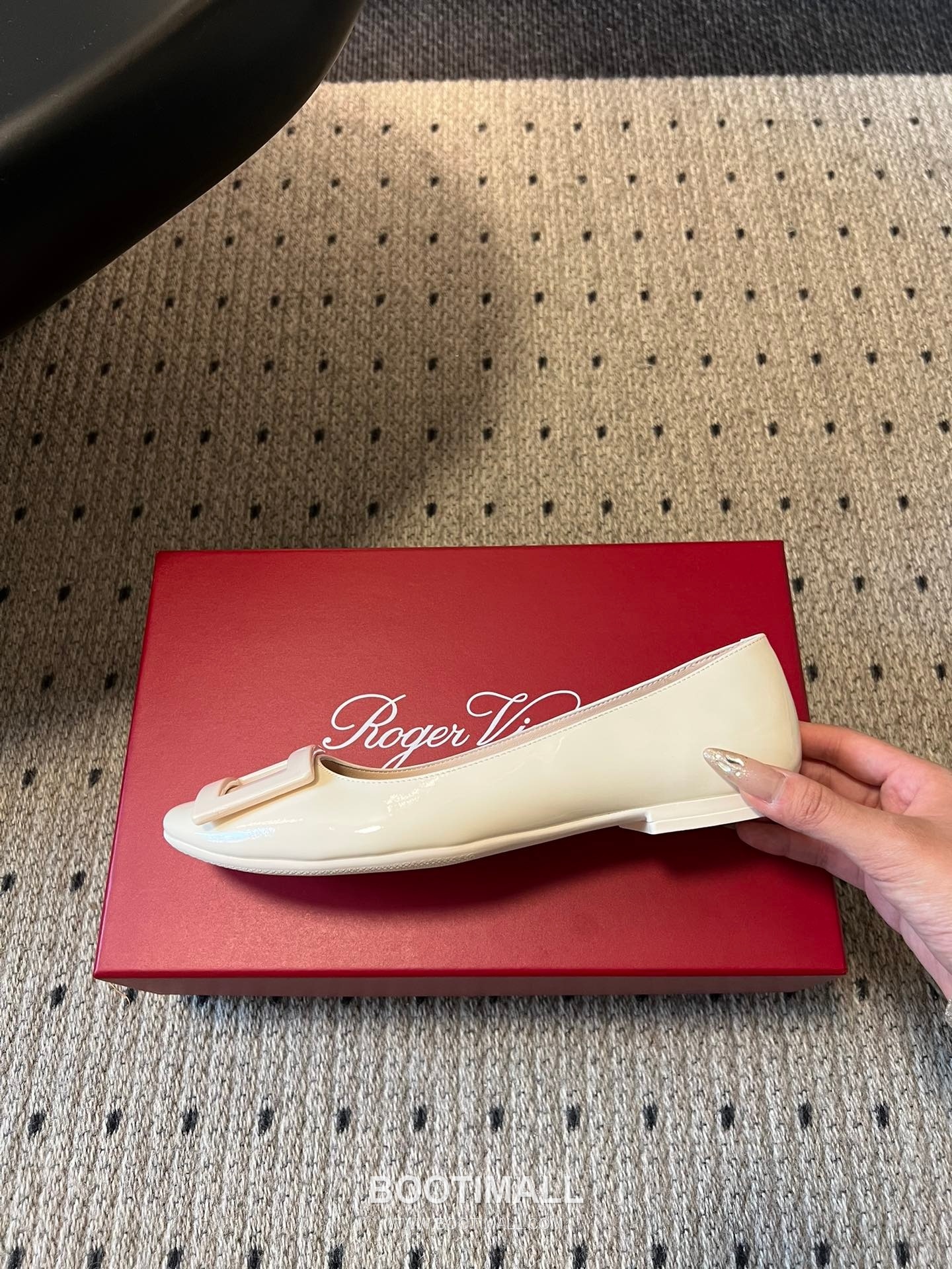 Roger Vivier Belle Vivier Patent Leather Metal Buckle Ballet Flats 로저 비비에 벨 비비에 페이턴트 레더 메탈 버클 발레 플랫 슈즈 14