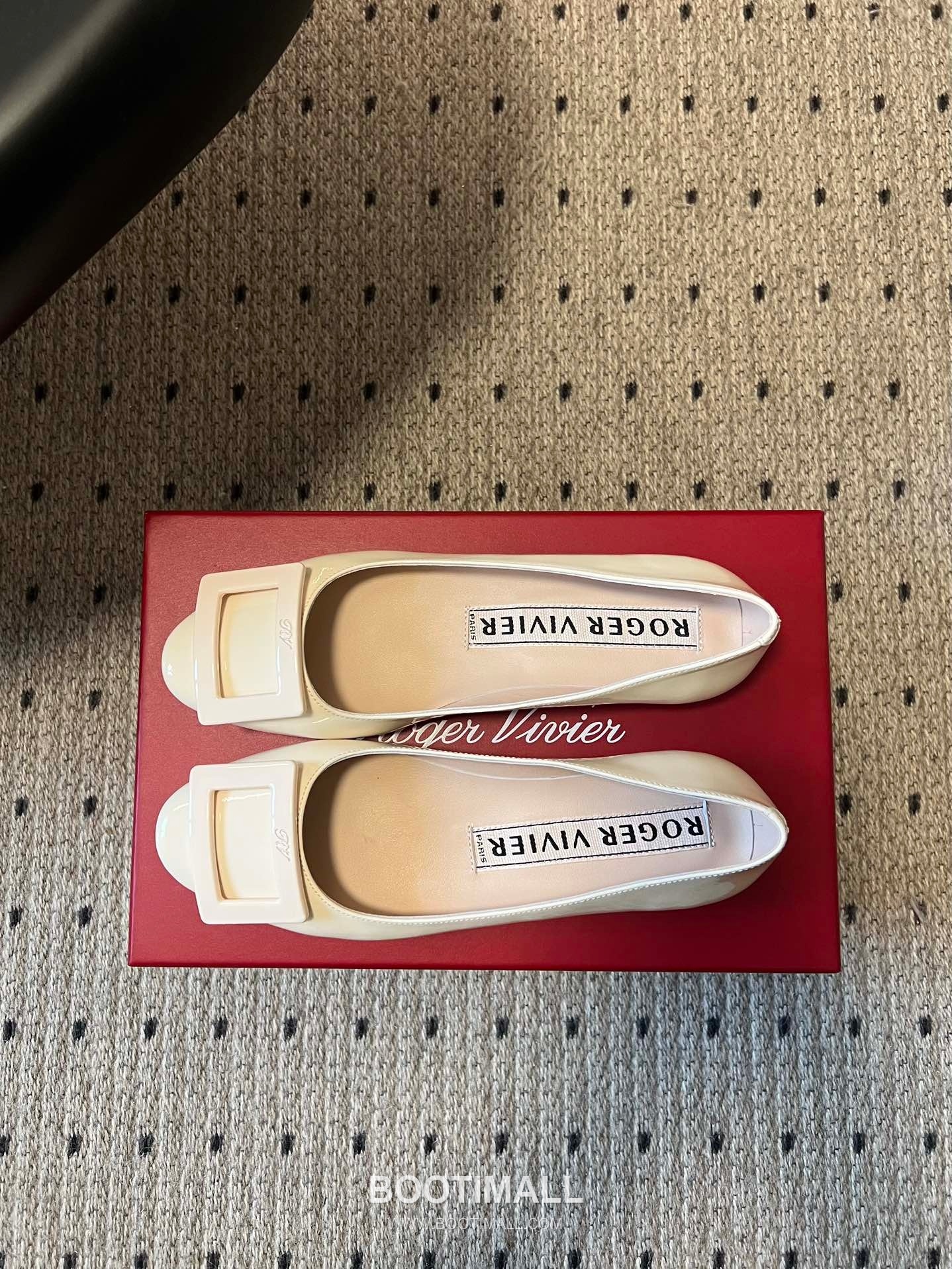 Roger Vivier Belle Vivier Patent Leather Metal Buckle Ballet Flats 로저 비비에 벨 비비에 페이턴트 레더 메탈 버클 발레 플랫 슈즈 15