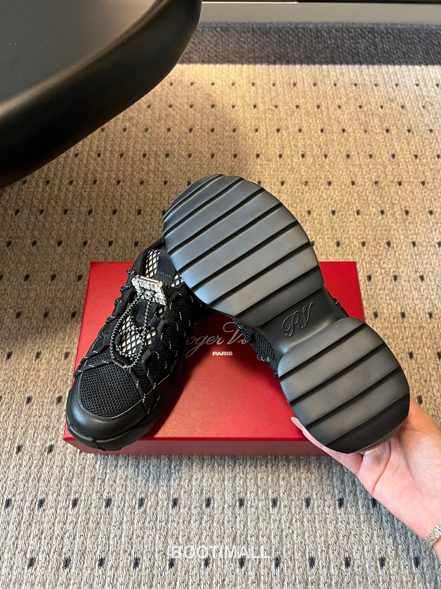 Roger Vivier Viv' Run Leather Mesh Crystal Buckle Chunky Sneakers 로저 비비에 비브 런 레더 메쉬 크리스탈 버클 청키 스니커즈 3