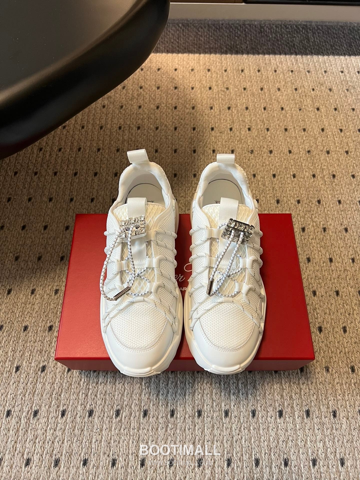 Roger Vivier Viv' Run Leather Mesh Crystal Buckle Chunky Sneakers 로저 비비에 비브 런 레더 메쉬 크리스탈 버클 청키 스니커즈 17