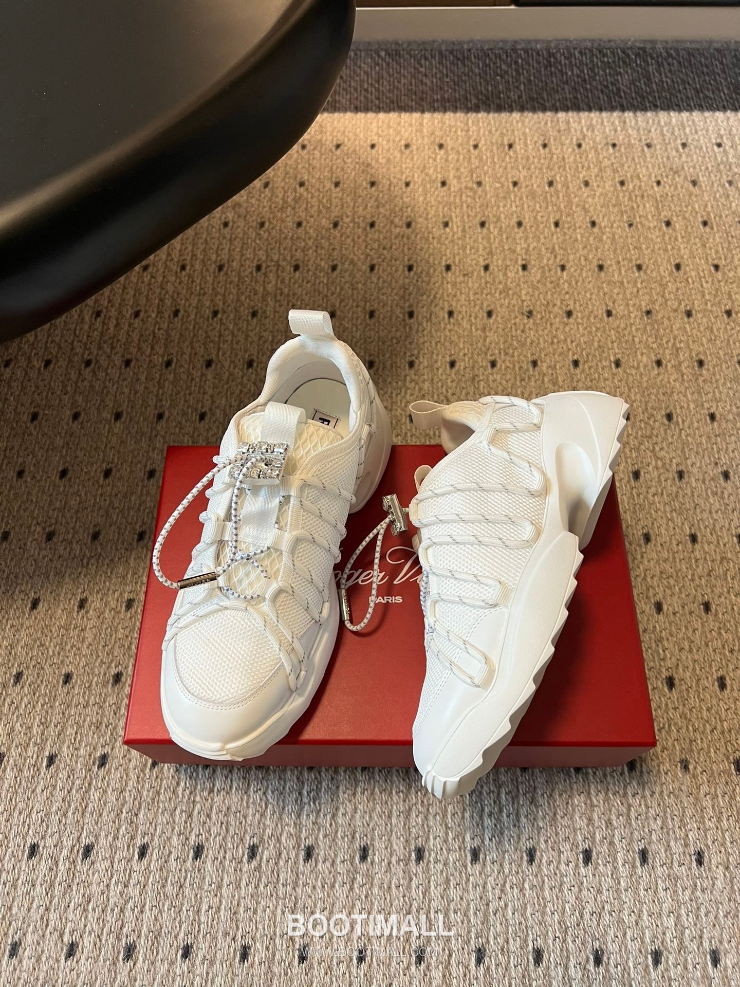 Roger Vivier Viv' Run Leather Mesh Crystal Buckle Chunky Sneakers 로저 비비에 비브 런 레더 메쉬 크리스탈 버클 청키 스니커즈 19