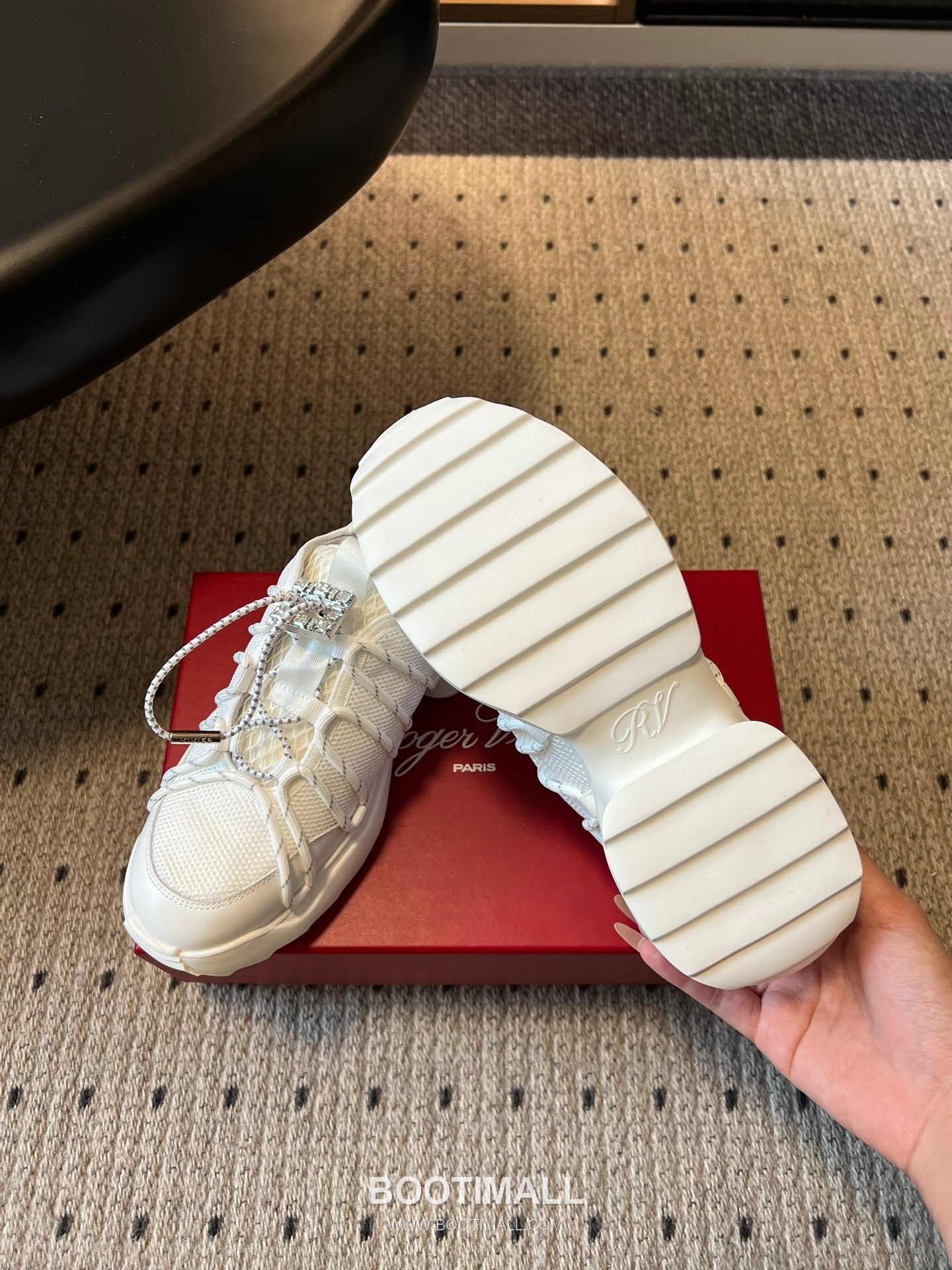 Roger Vivier Viv' Run Leather Mesh Crystal Buckle Chunky Sneakers 로저 비비에 비브 런 레더 메쉬 크리스탈 버클 청키 스니커즈 20