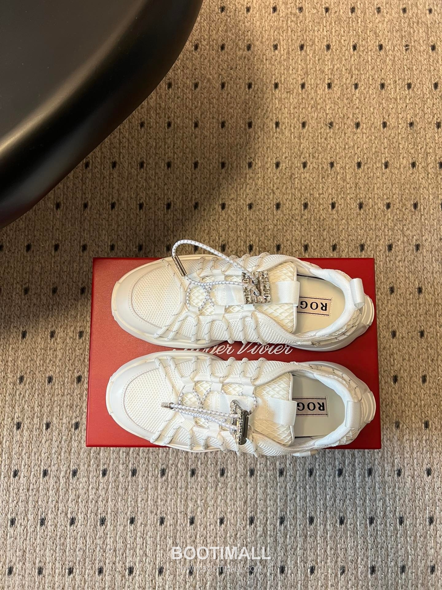 Roger Vivier Viv' Run Leather Mesh Crystal Buckle Chunky Sneakers 로저 비비에 비브 런 레더 메쉬 크리스탈 버클 청키 스니커즈 22