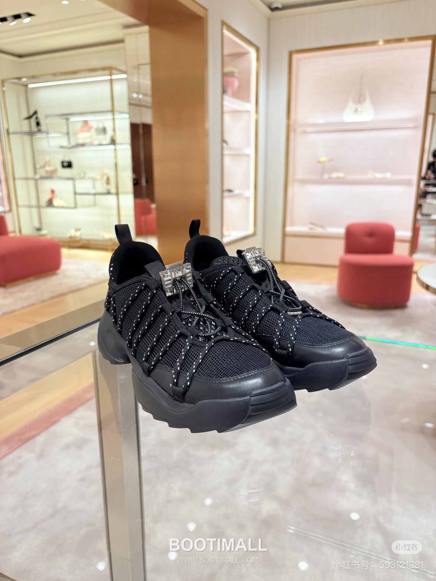 Roger Vivier Viv' Run Leather Mesh Crystal Buckle Chunky Sneakers 로저 비비에 비브 런 레더 메쉬 크리스탈 버클 청키 스니커즈 1