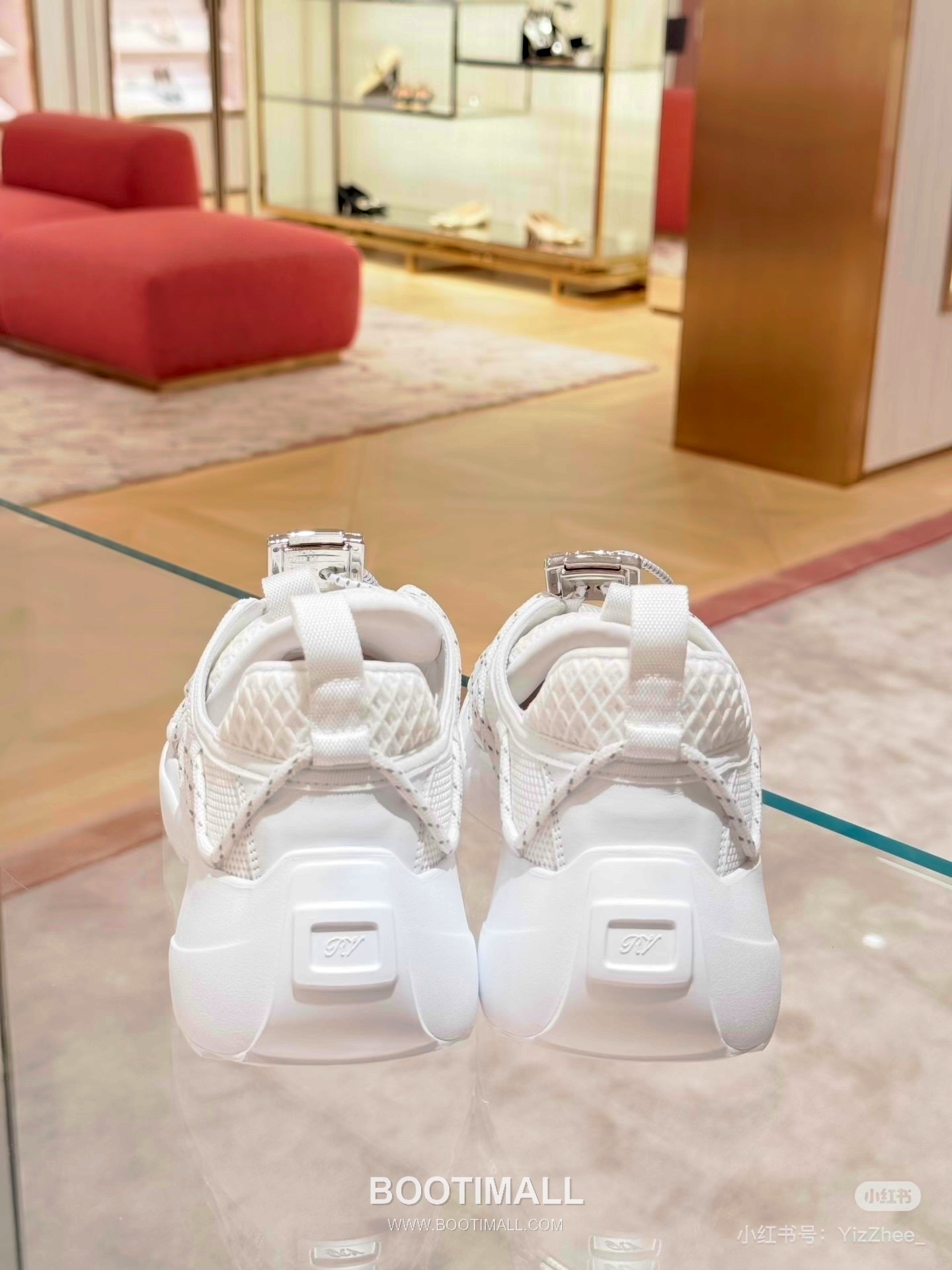 Roger Vivier Viv' Run Leather Mesh Crystal Buckle Chunky Sneakers 로저 비비에 비브 런 레더 메쉬 크리스탈 버클 청키 스니커즈 11