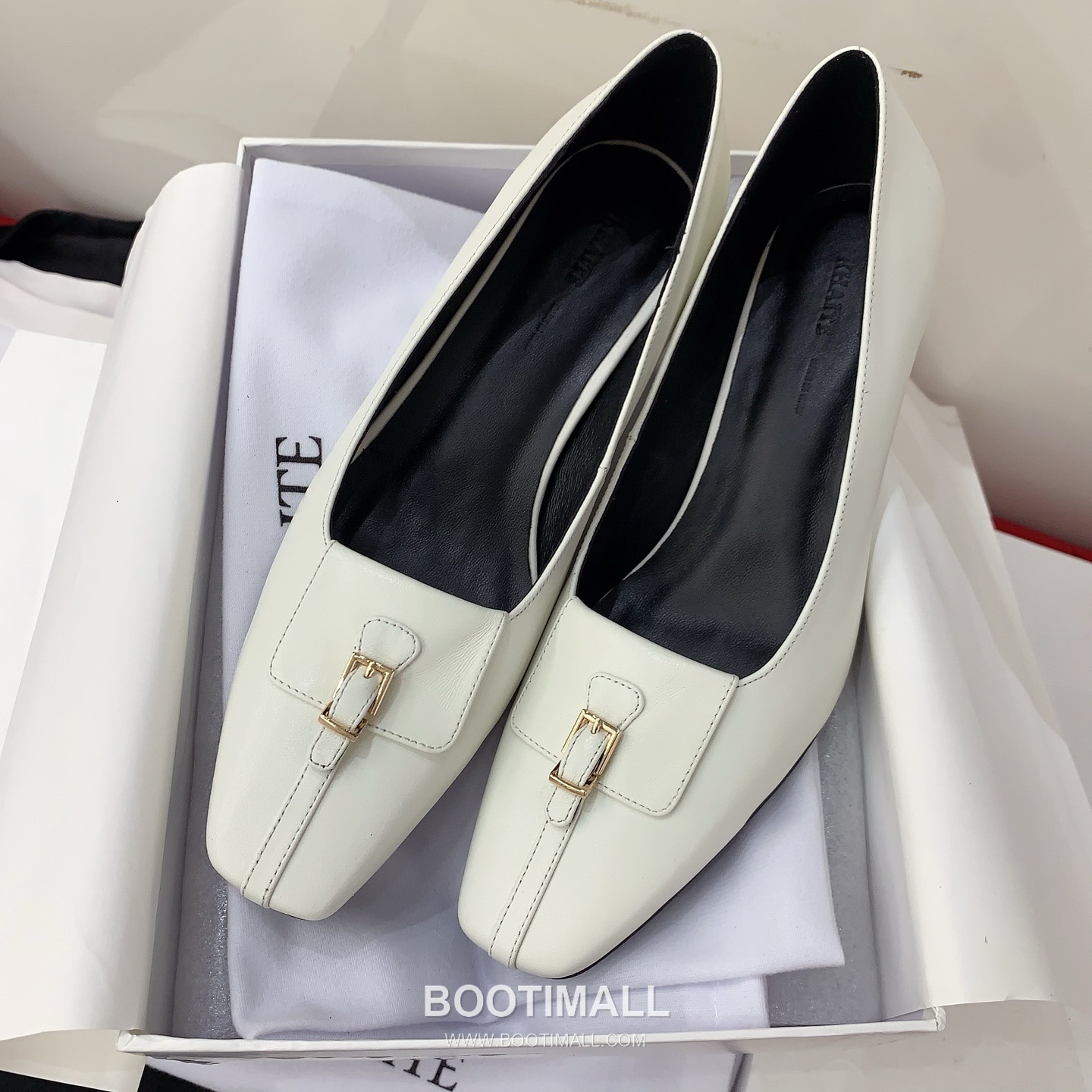 Khaite Leather Pointed Toe Heeled Pumps 카이트 레더 포인티드 토 힐 펌프스 4