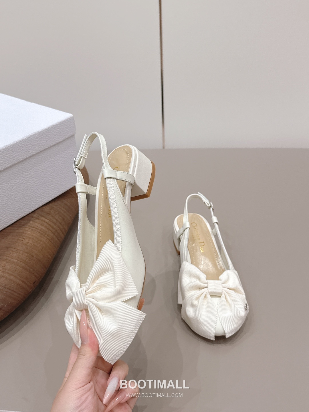 Dior Leather Bow Slingback Mid Heel Pumps 디올 레더 보우 슬링백 미드힐 펌프스 4