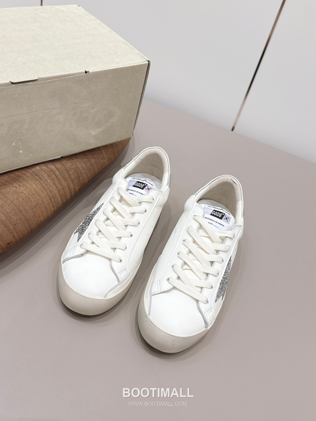 Golden Goose Space Star Leather Distressed Chunky Sneakers 골든구스 스페이스 스타 레더 디스트레스드 청키 스니커즈 1