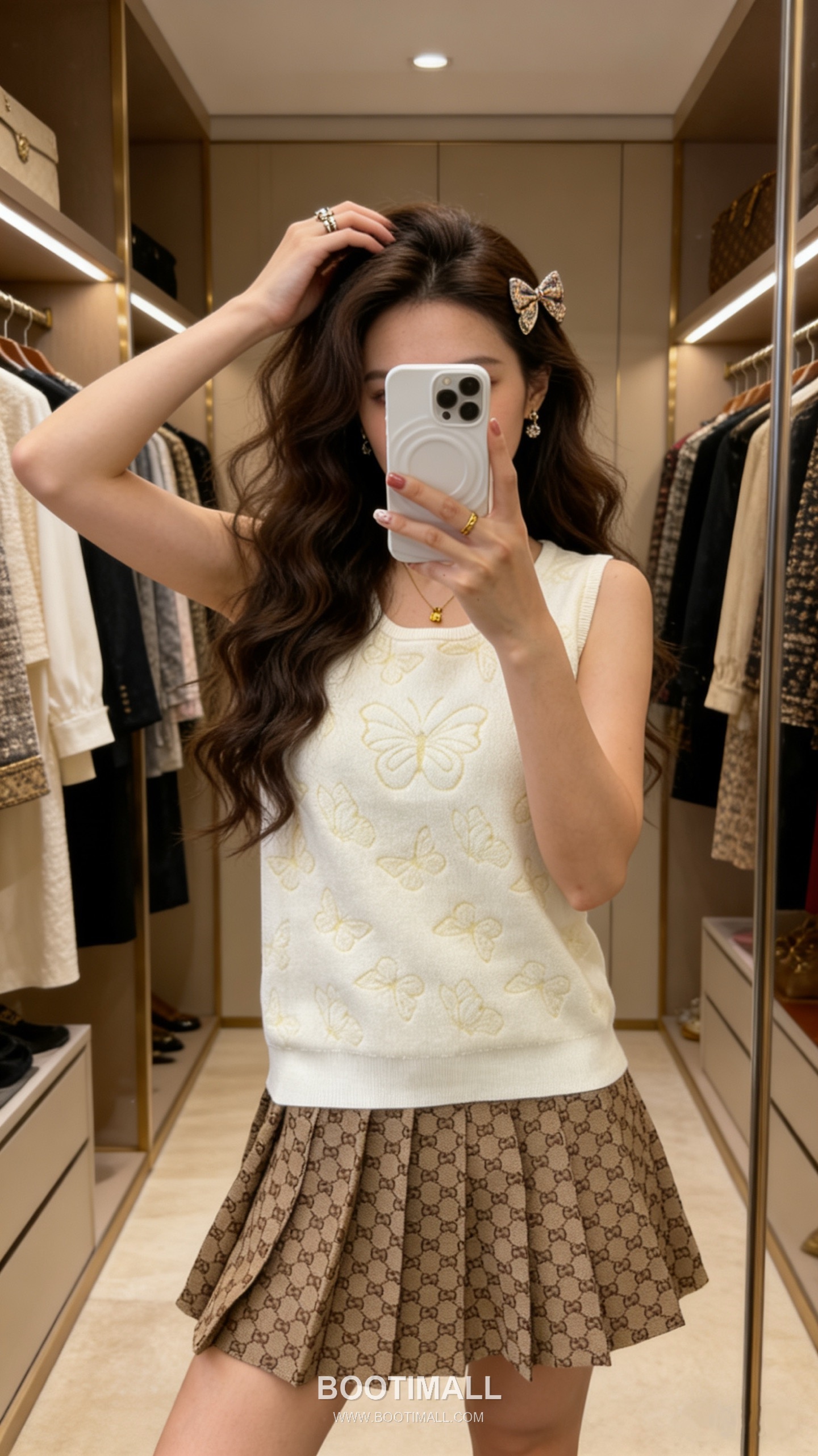 Dior SS26 Butterfly Jacquard Wool Silk Knit Sleeveless Top 디올 버터플라이 자카드 울 실크 니트 슬리브리스 탑 1