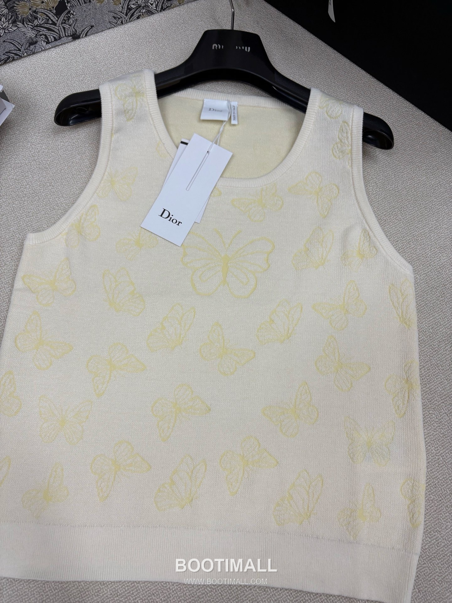 Dior SS26 Butterfly Jacquard Wool Silk Knit Sleeveless Top 디올 버터플라이 자카드 울 실크 니트 슬리브리스 탑 7