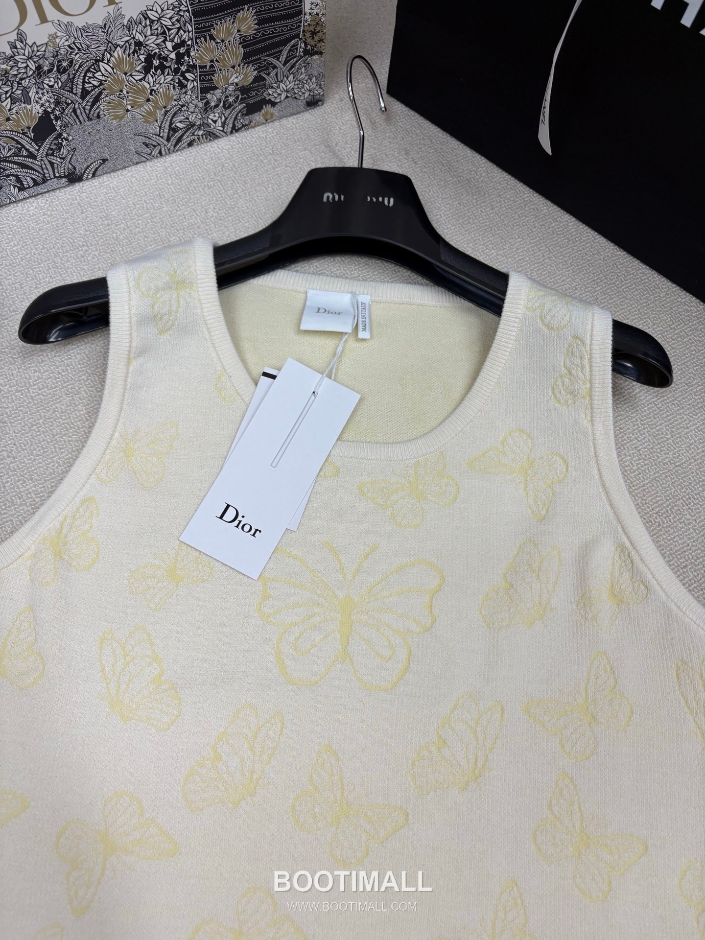 Dior SS26 Butterfly Jacquard Wool Silk Knit Sleeveless Top 디올 버터플라이 자카드 울 실크 니트 슬리브리스 탑 8