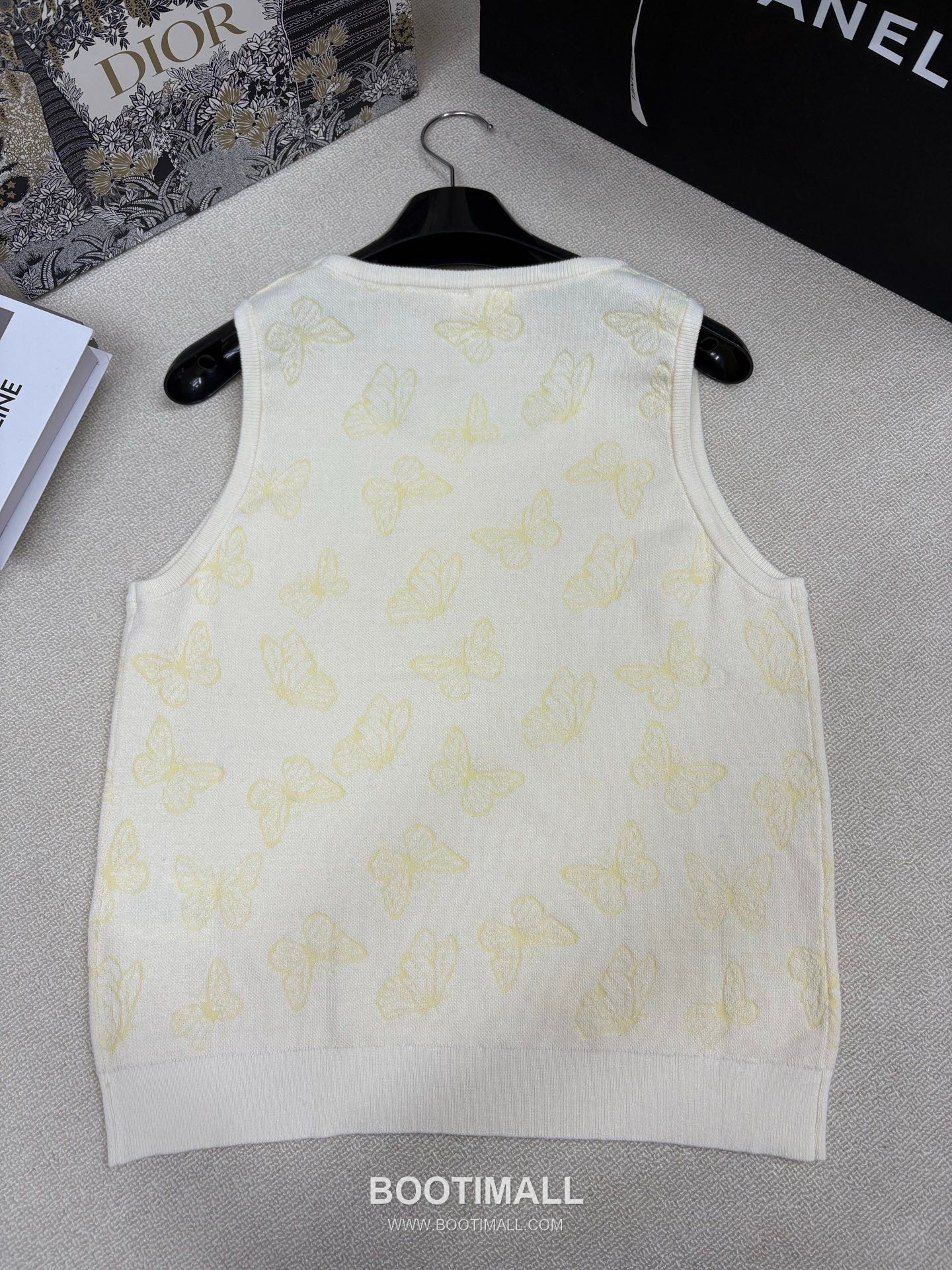 Dior SS26 Butterfly Jacquard Wool Silk Knit Sleeveless Top 디올 버터플라이 자카드 울 실크 니트 슬리브리스 탑 11